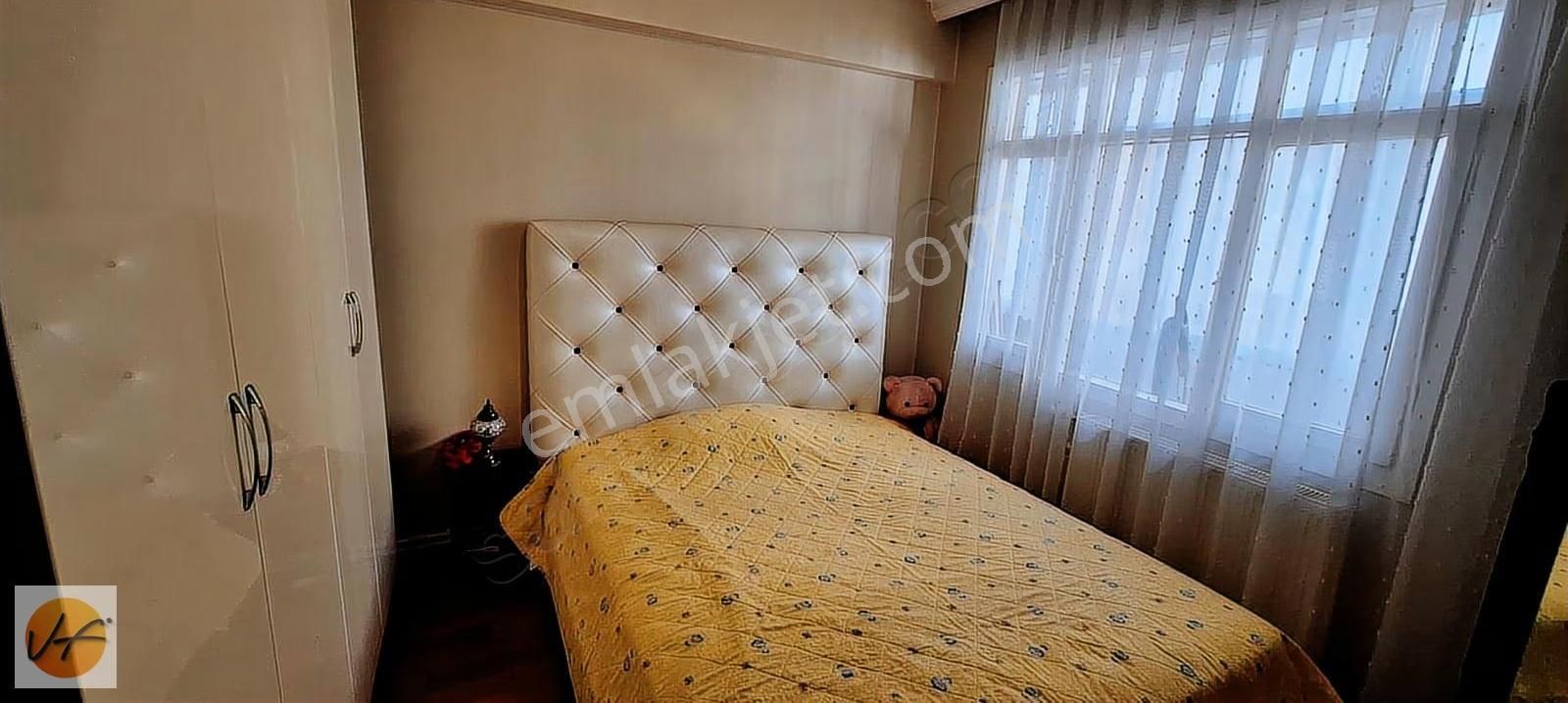 İzmir Balçova Fevzi Çakmak Mahallesinde3+1 Bakımlı Satılık Daire - Görsel 32