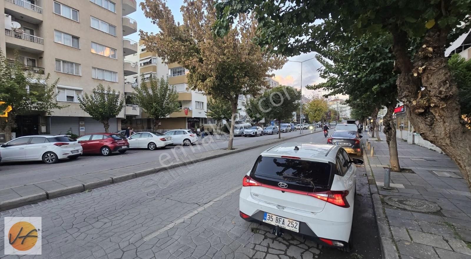 Bostanlı Şehitler Bulvarı Devren Kiralık Boş Dükkan - Görsel 2