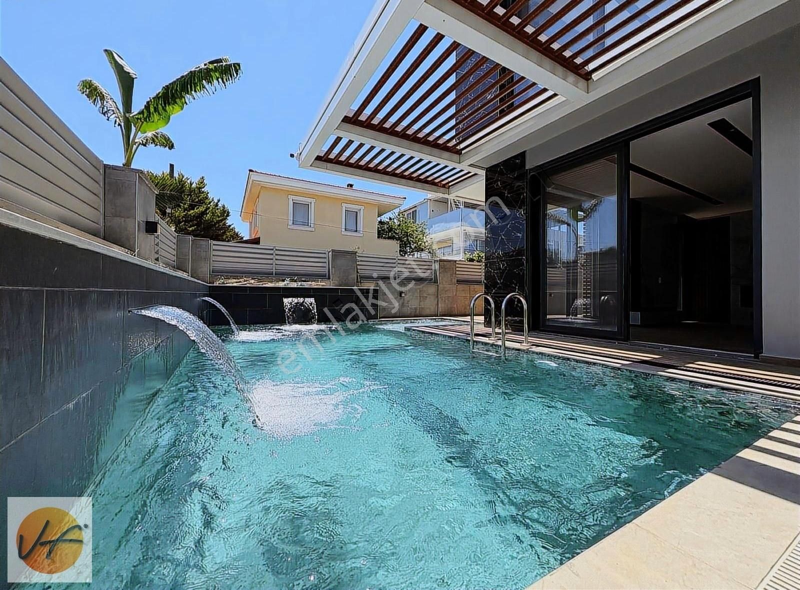 Urla Atatürk Mahallesinde Satılık 4+1 Lüks Mimari Villa - Görsel 5