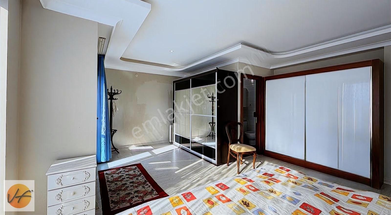 Güzelbahçe Yaka Konaklarında 5+2 Havuzlu Site İçinde Villa - Görsel 24