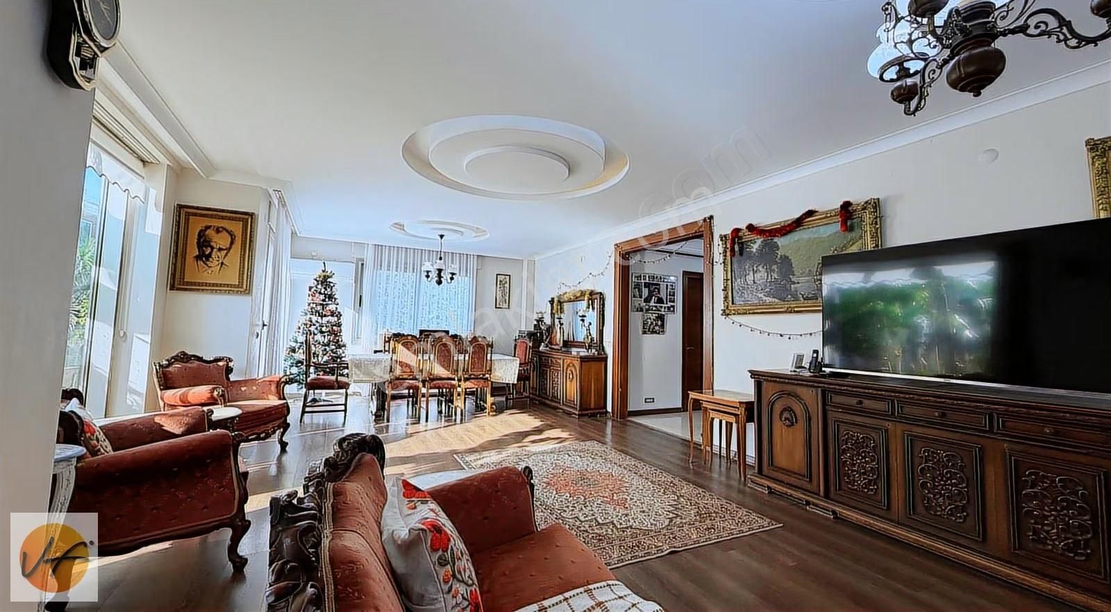 Güzelbahçe Yaka Konaklarında 5+2 Havuzlu Site İçinde Villa - Görsel 22