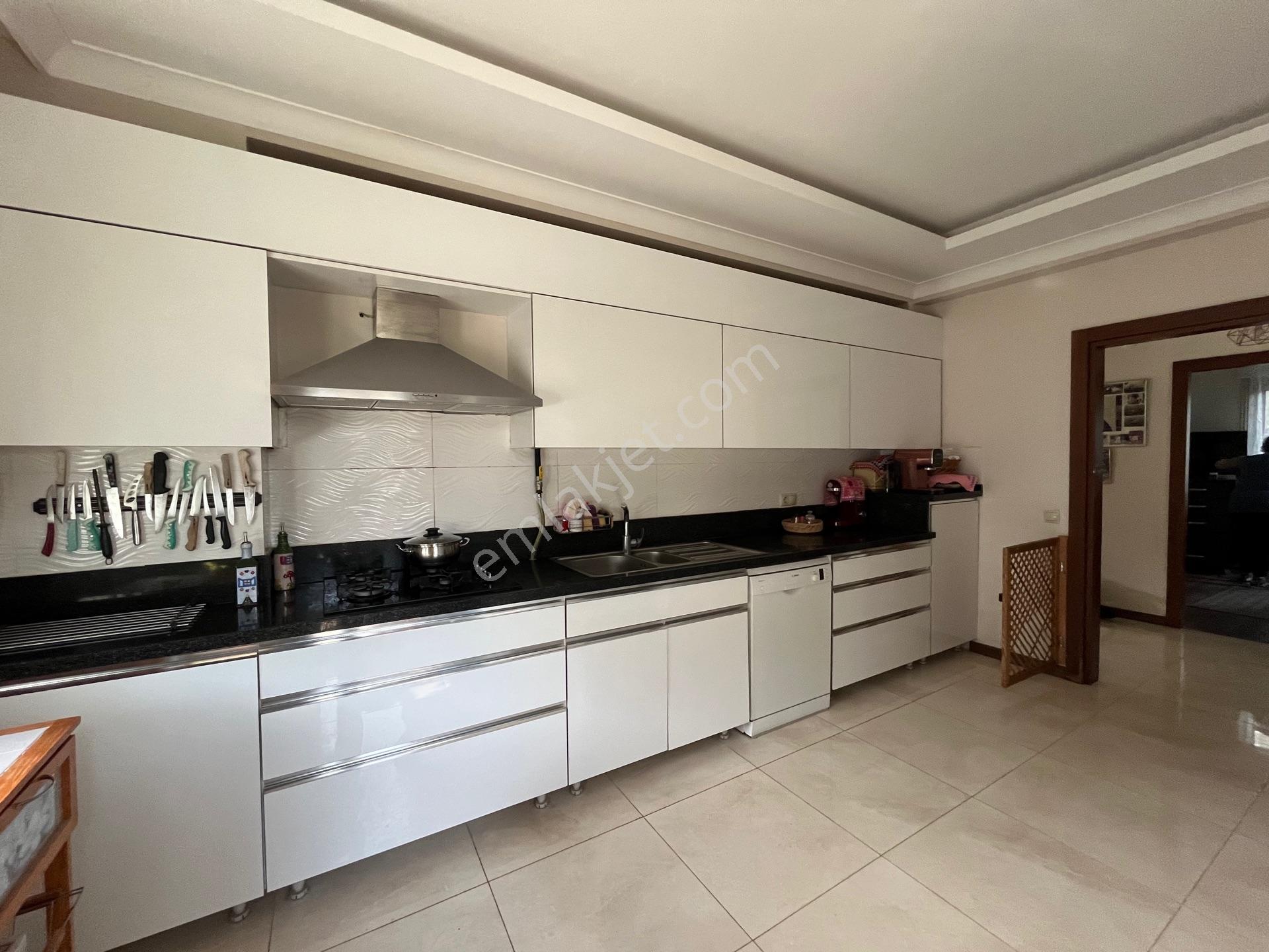 Güzelbahçe 5+2 Havuzlu Site İçerisinde Villa - Görsel 12