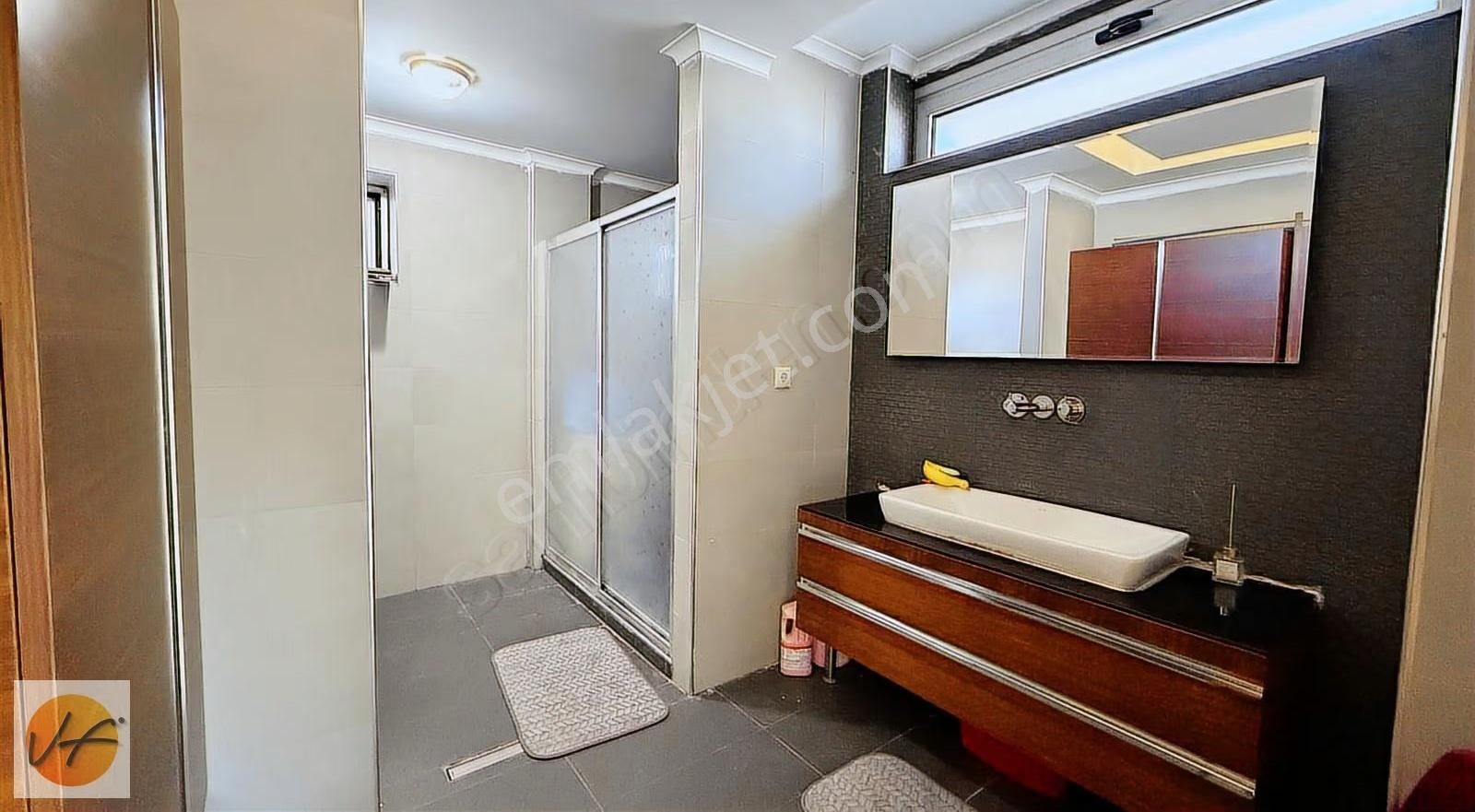 Güzelbahçe Yaka Konaklarında 5+2 Havuzlu Site İçinde Villa - Görsel 3