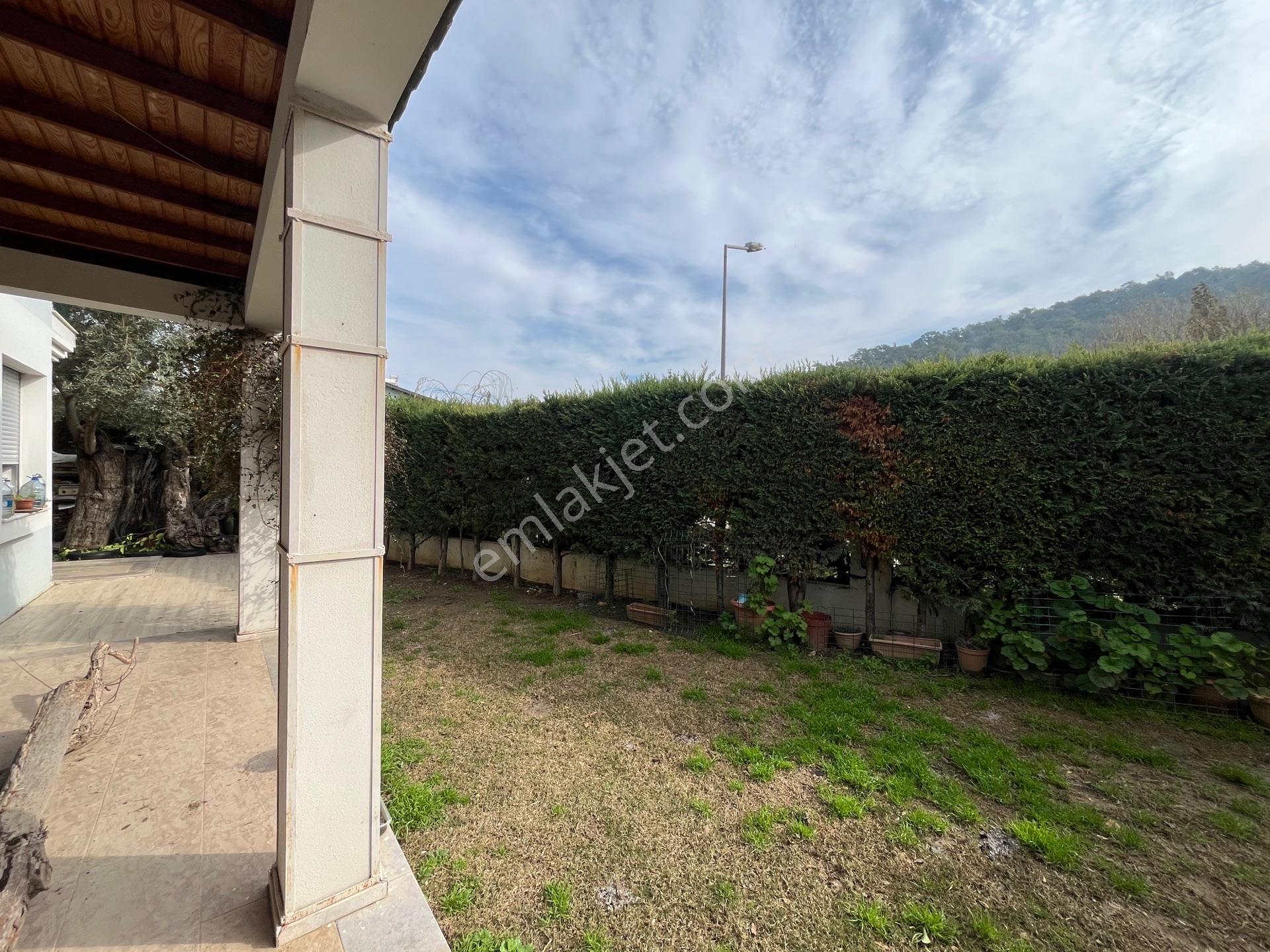 Güzelbahçe 5+2 Havuzlu Site İçerisinde Villa - Görsel 33