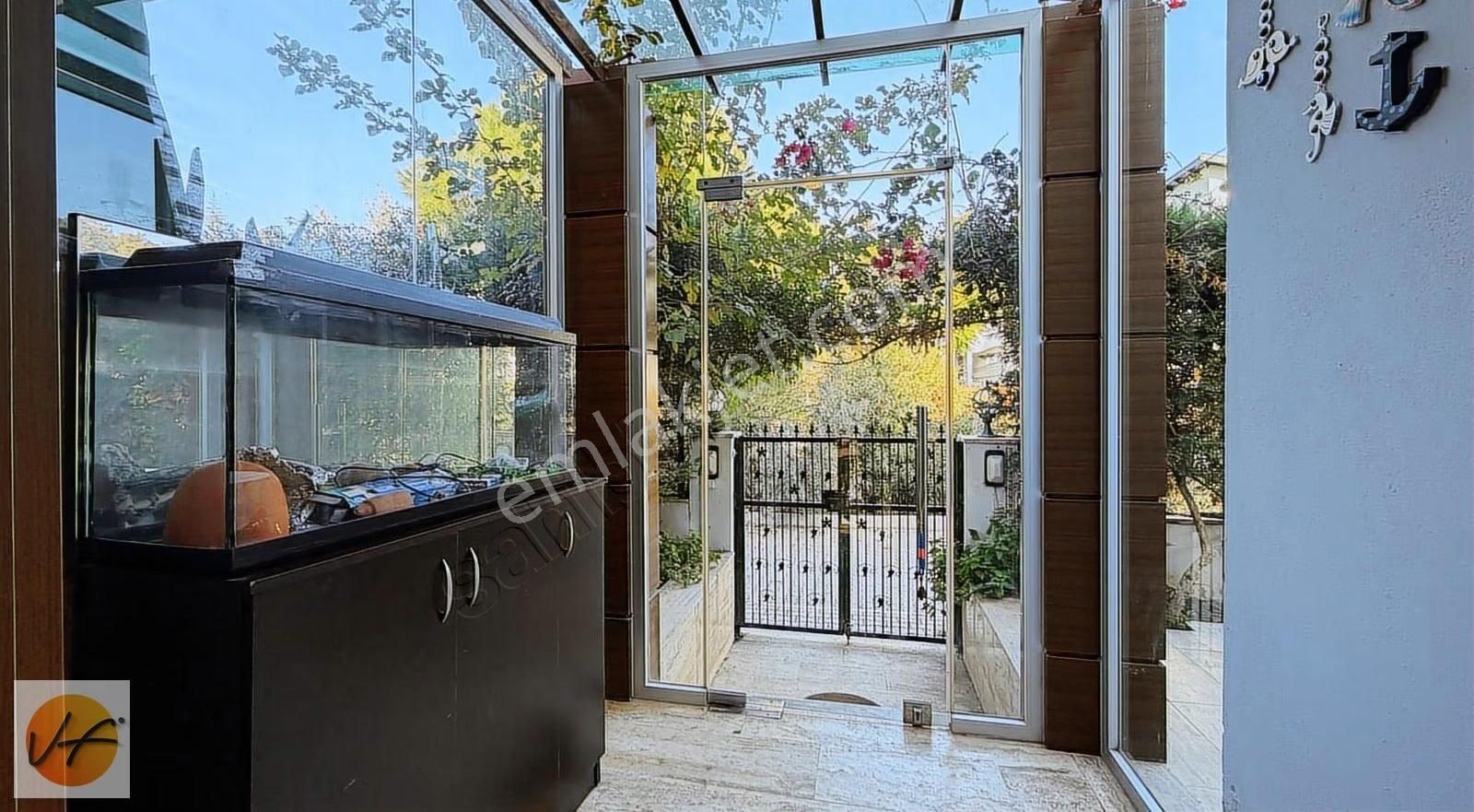 Güzelbahçe Yaka Konaklarında 5+2 Havuzlu Site İçinde Villa - Görsel 17