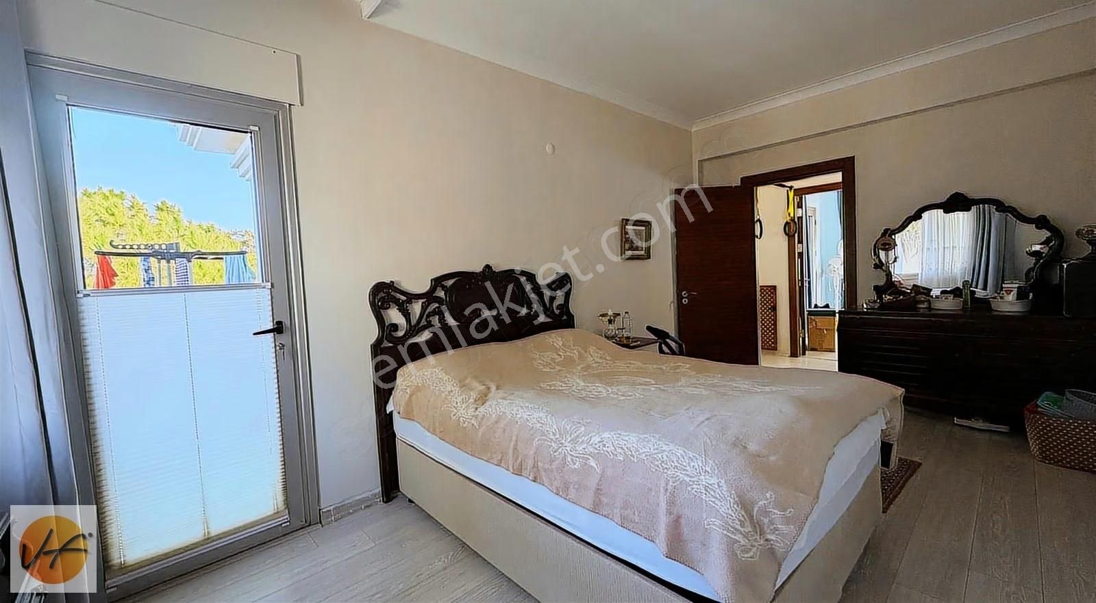 Güzelbahçe Yaka Konaklarında 5+2 Havuzlu Site İçinde Villa - Görsel 21
