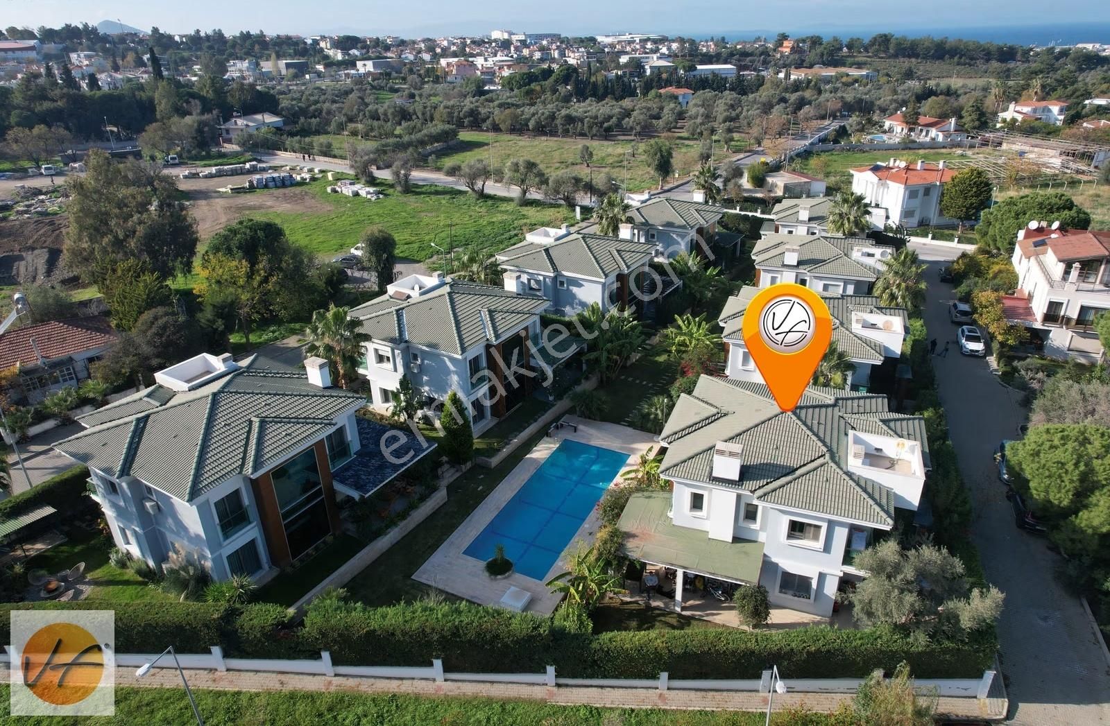 Güzelbahçe Yaka Konaklarında 5+2 Havuzlu Site İçinde Villa - Görsel 4