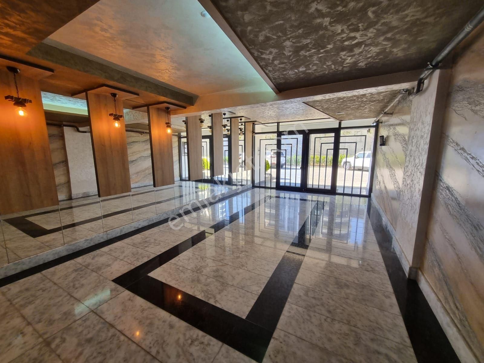 Kemalöz Mahallesinde Sancak Şehirde Ara Kat Akıllı Ev Sistemi - Görsel 13