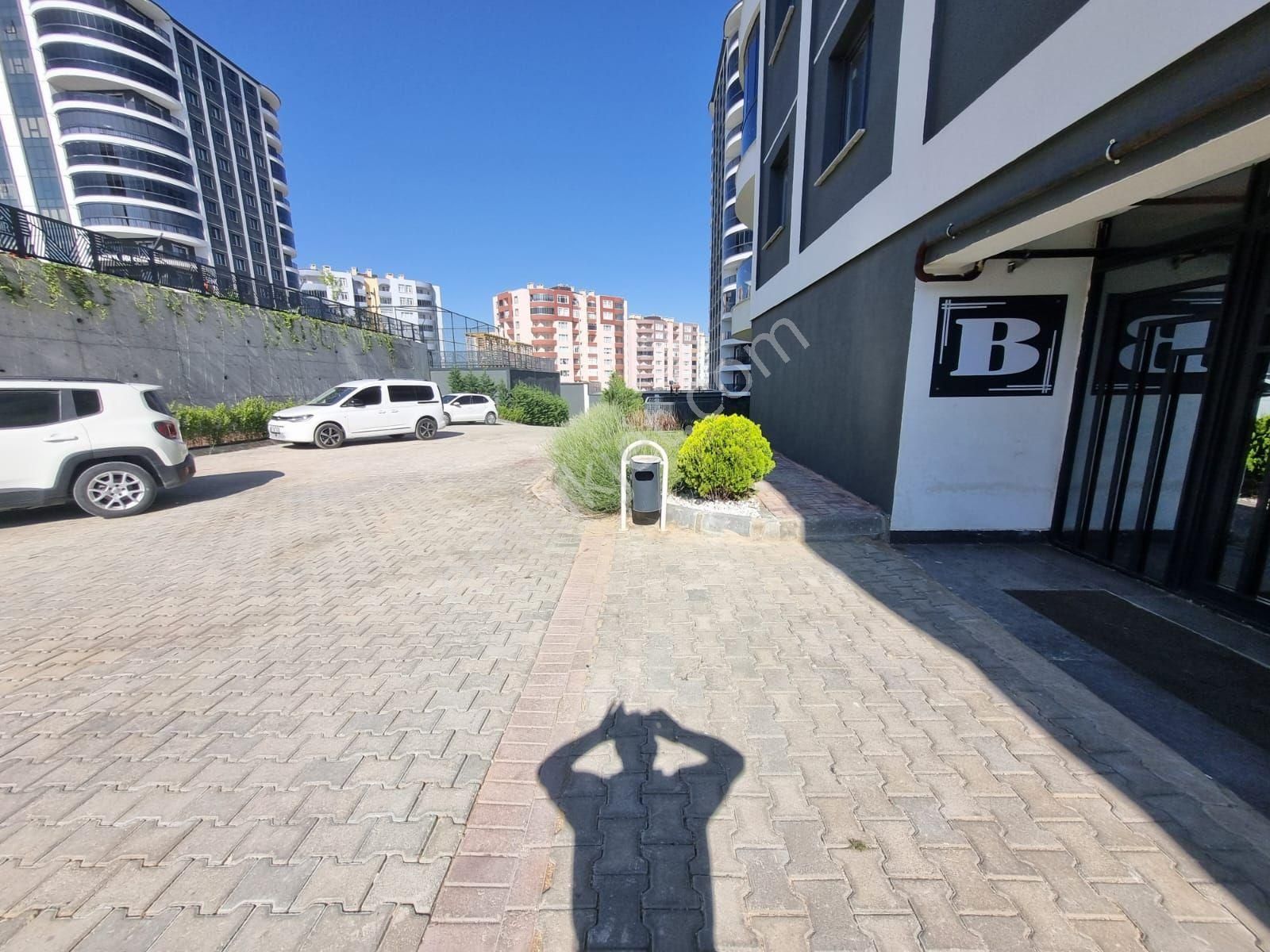 Kemalöz Mahallesinde Sancak Şehirde Ara Kat Akıllı Ev Sistemi - Görsel 19