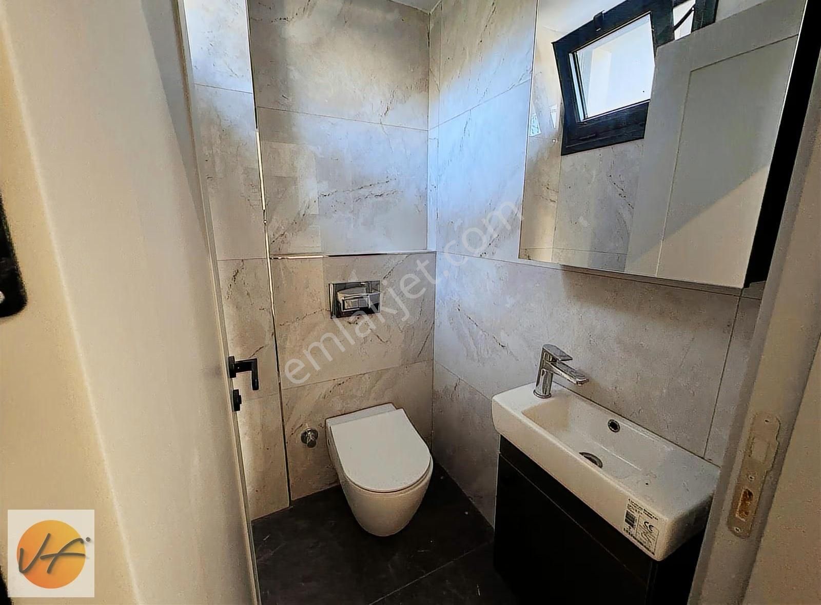 Bornova Çamiçi Mah Satılık 175 M2 Tripleks Lüks Villa - Görsel 16