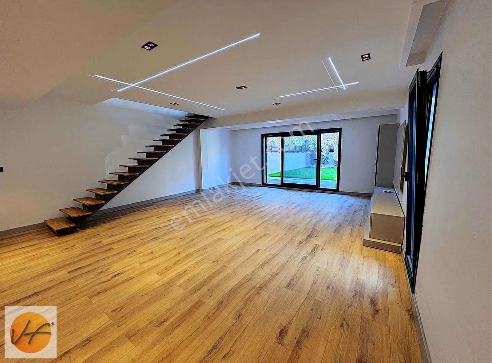 Bornova Çamiçi Mah Satılık 175 M2 Tripleks Lüks Villa - Görsel 9