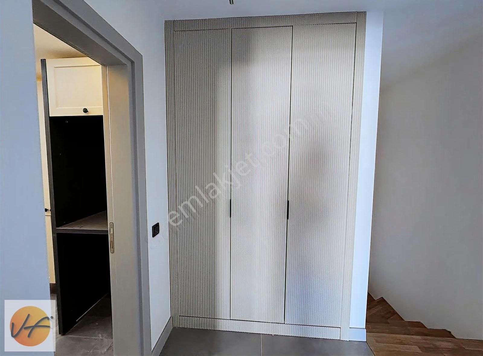 Bornova Çamiçi Mah Satılık 175 M2 Tripleks Lüks Villa - Görsel 29