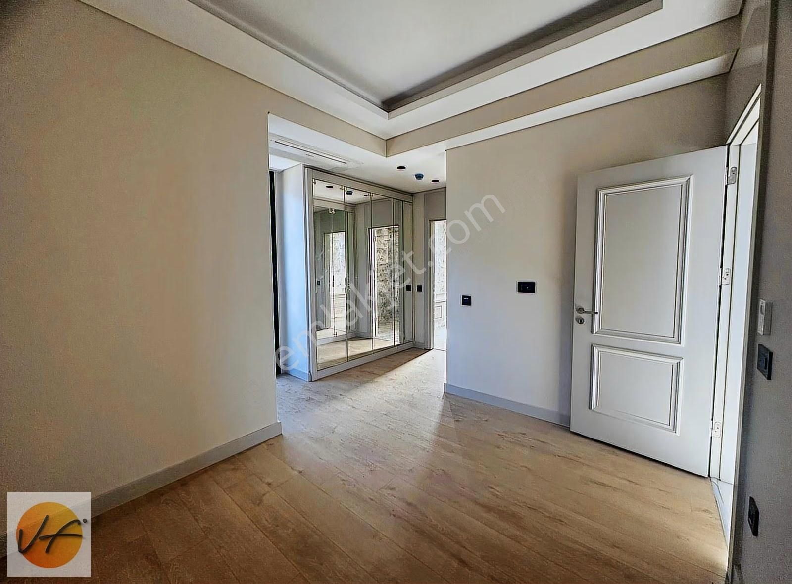 Sasalı'da Müstakil Havuzlu Otoparklı 220 M2 Satılık Villa - Görsel 5