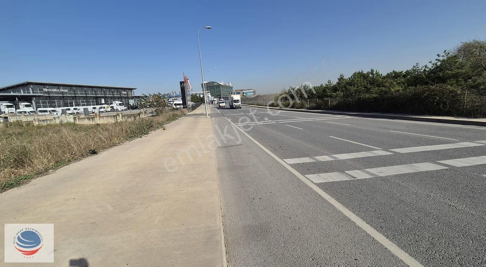 Tuzla Orhanlı'da 7.585 M² Kiralık Beton Saha Depo Arsası