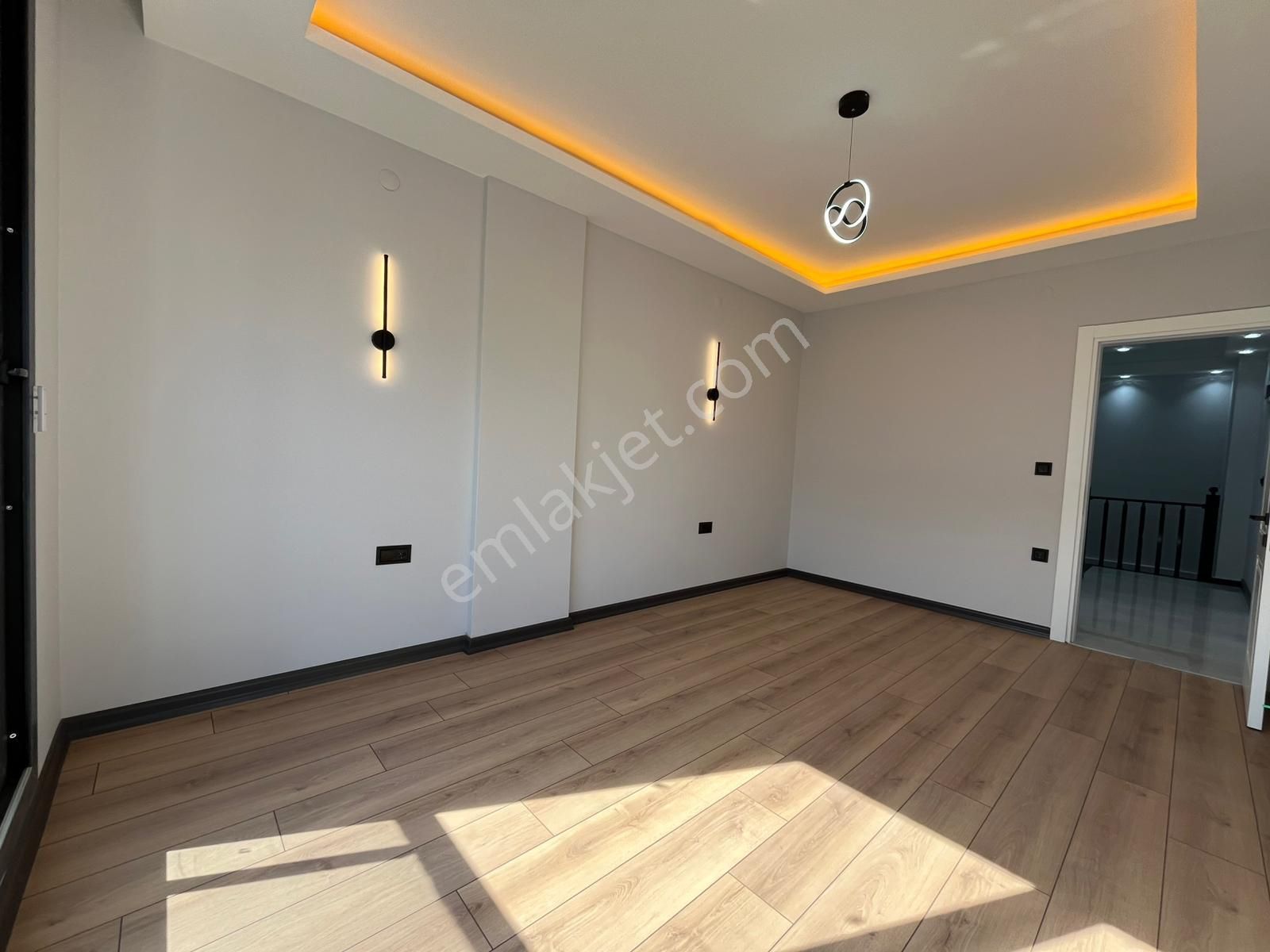 Didim Merkezde Ön Cephe, Otoparklı 3+1 Villa - Görsel 19