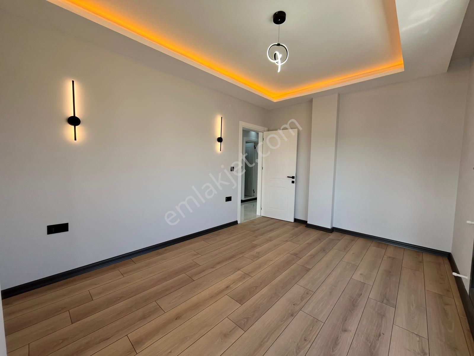 Didim Merkezde Ön Cephe, Otoparklı 3+1 Villa - Görsel 24