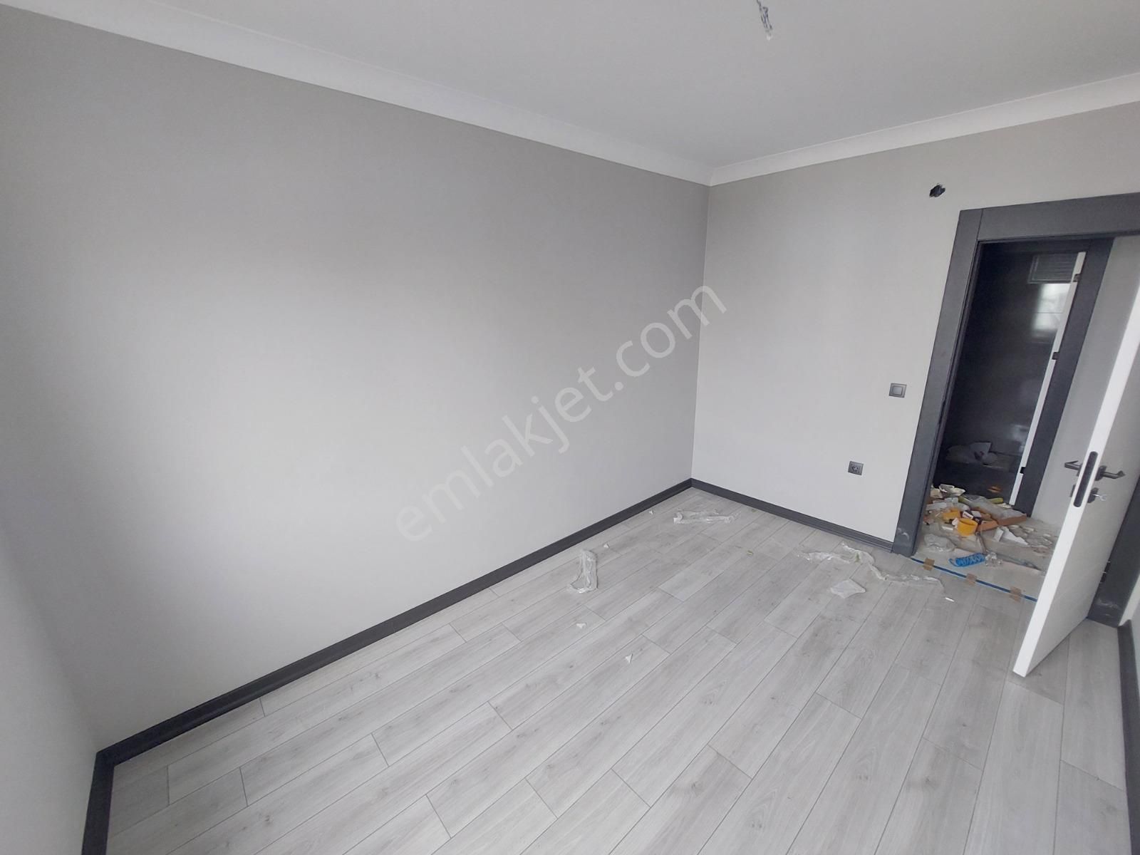 Yakacık'ta Sıfır Bina Net 90 M2 Harika Konumda Satılık 3+1 Daire - Görsel 12