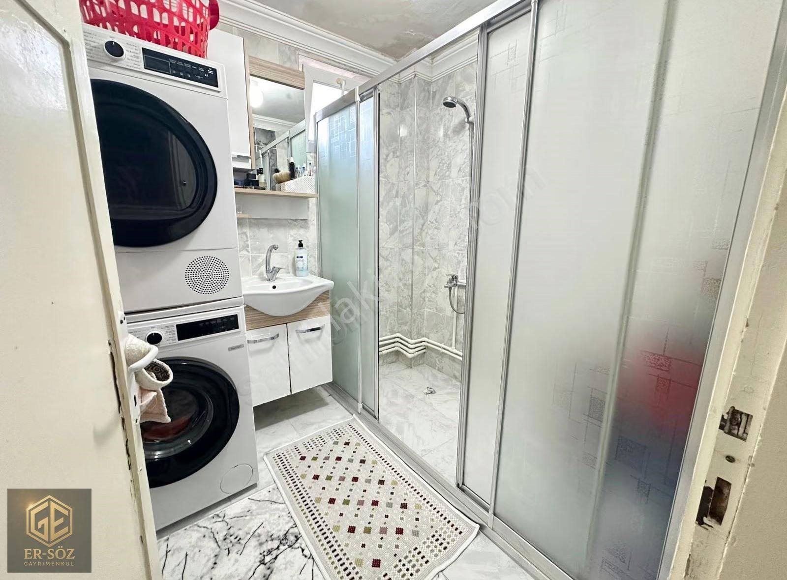 G.z.d. Mh. 2+1 90m2 Masrafsız !iskanlı Ara Kat Fırsat !satılık !