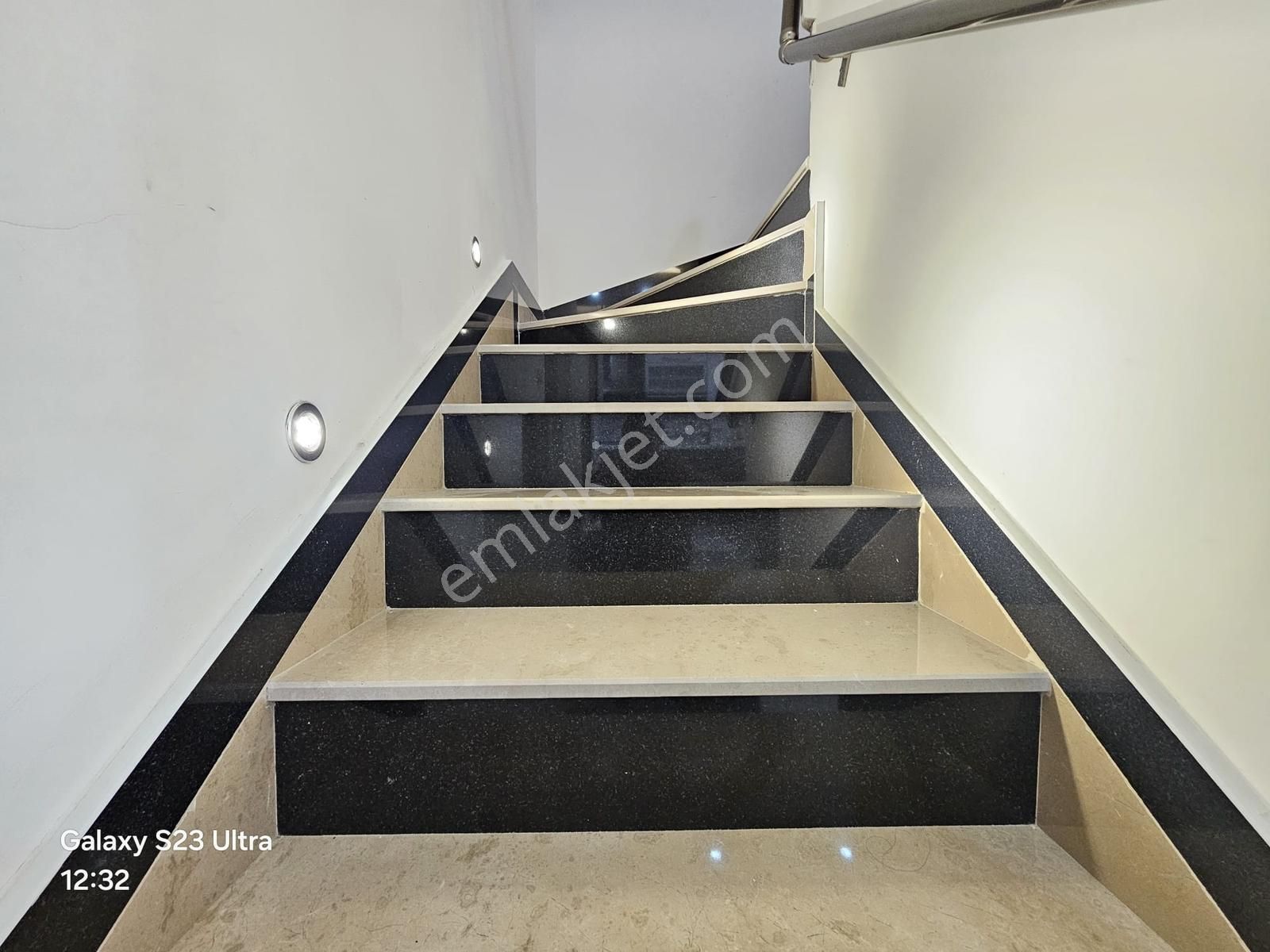 Eu Gayrimenkulden Denize Yakın Yeni 3+1 Villa - Görsel 24