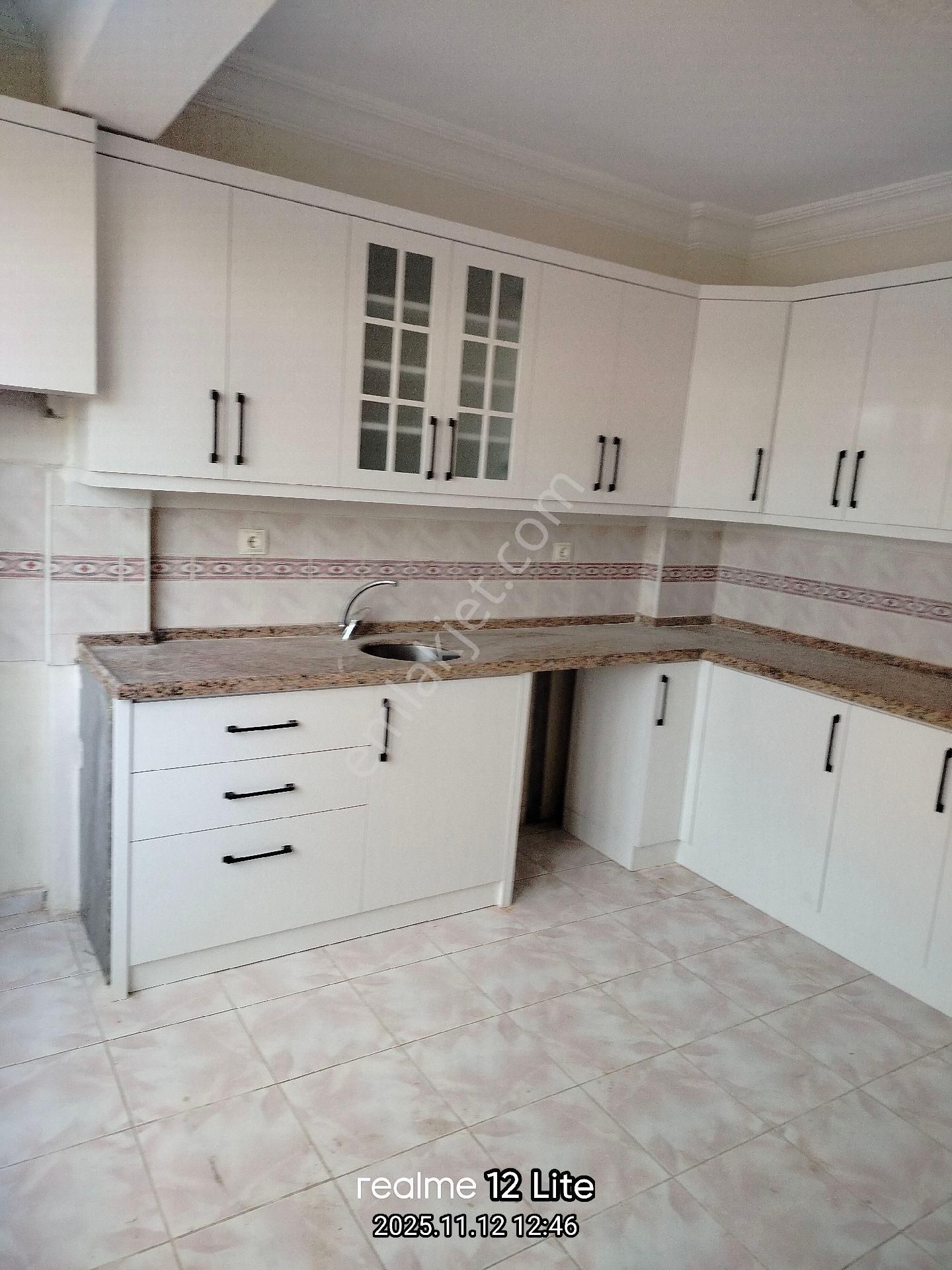 Kiralık Geniş Daire