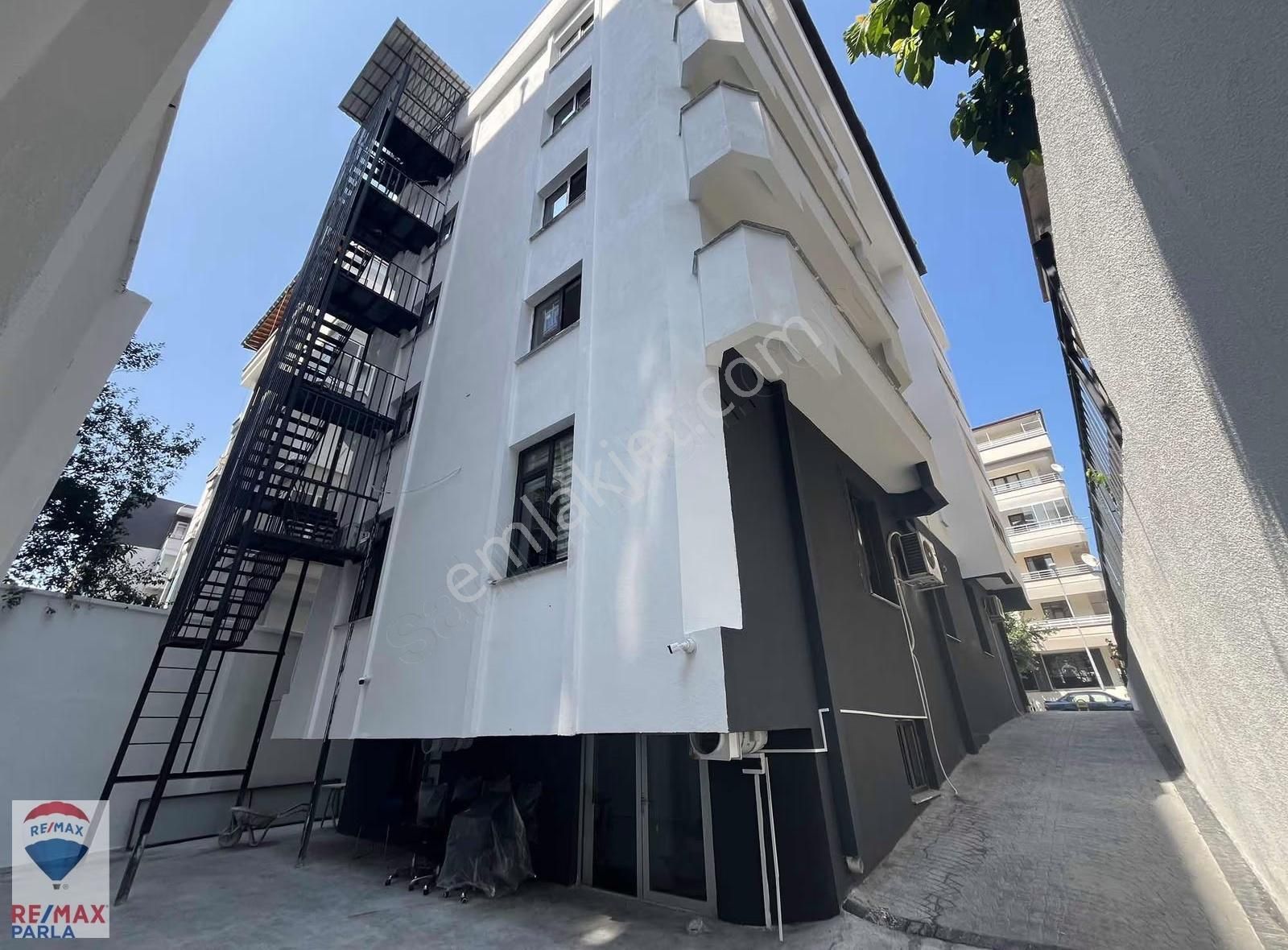 Can / Remax 56'lar Samsun Merkezde Kiralık 105m² Ofis Ve Katları - Görsel 4