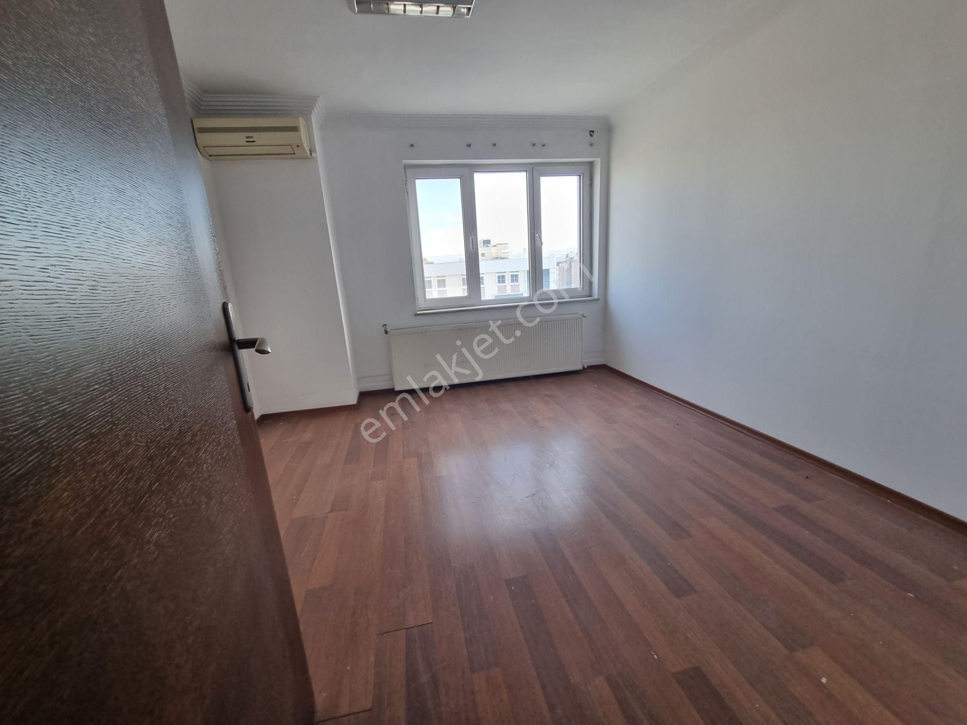 Eti Mah Mükemmel Konumda Asansörlü Manzaralı Ve Kapalı Otoparklı - Görsel 11