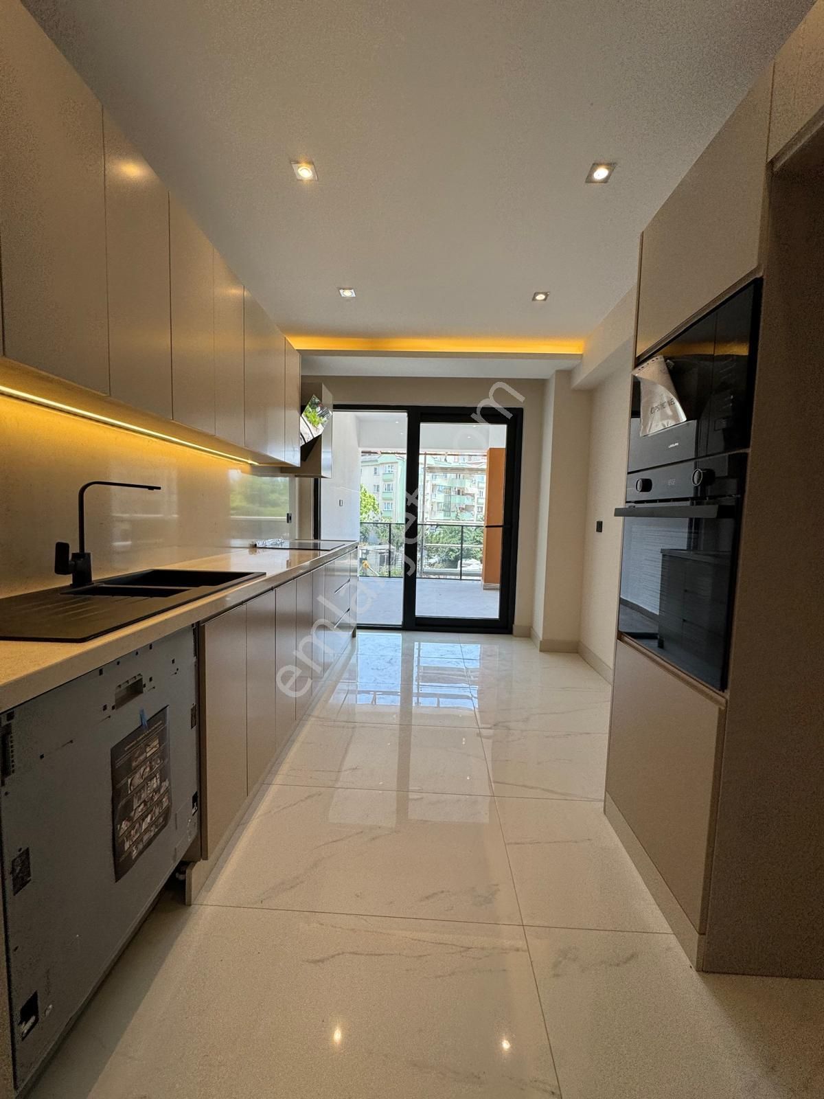 Century 21 Ewadan İhsaniye Şirinkentte Fırsat Satılık Daire - Görsel 3