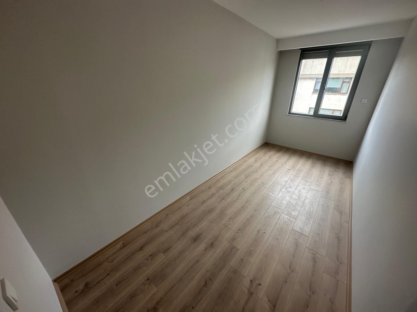 Yatırım'dan İdealtepe'de Sahile 3dk Katta Sıfır Sokağa Cephe 3+1 - Görsel 9