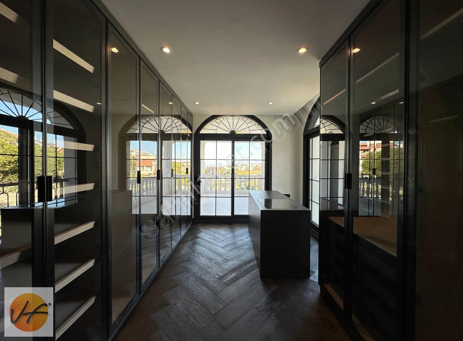 Güzelbahçe Kahramanderede Satılık Müstakil Havuzlu Sıfır Villa - Görsel 8