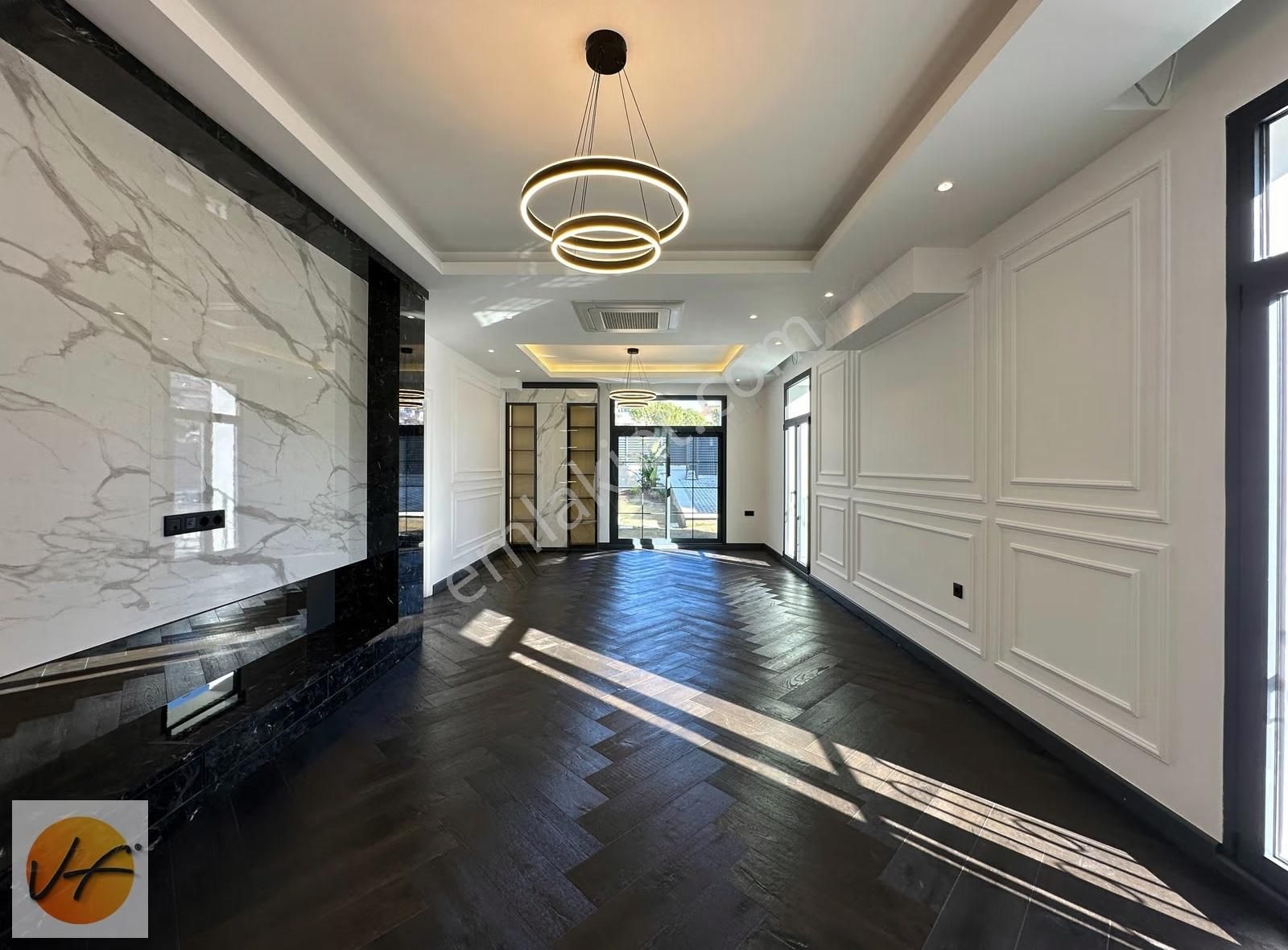 Güzelbahçe Kahramanderede Satılık Müstakil Havuzlu Sıfır Villa - Görsel 2