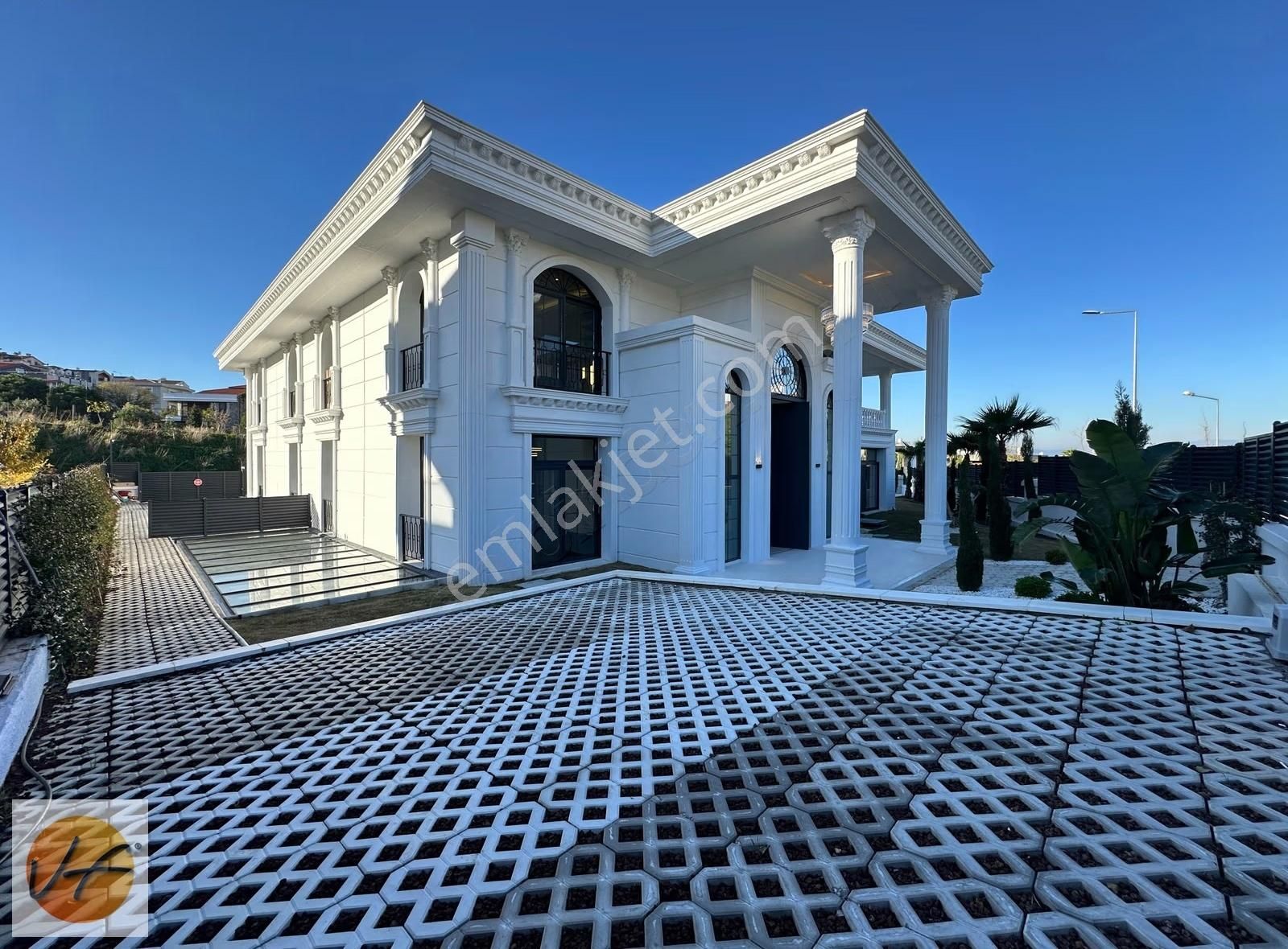 Güzelbahçe Kahramanderede Satılık Müstakil Havuzlu Sıfır Villa - Görsel 23