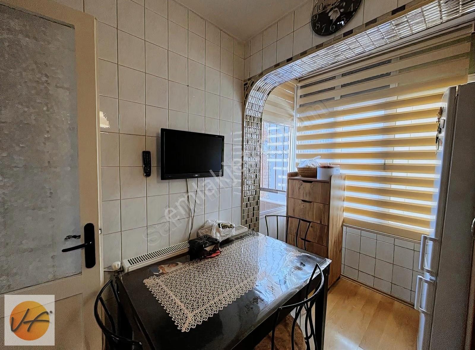 İzmir Bahçelievler Mahallesinde 2+1 Bakımlı Satılık Daire - Görsel 14