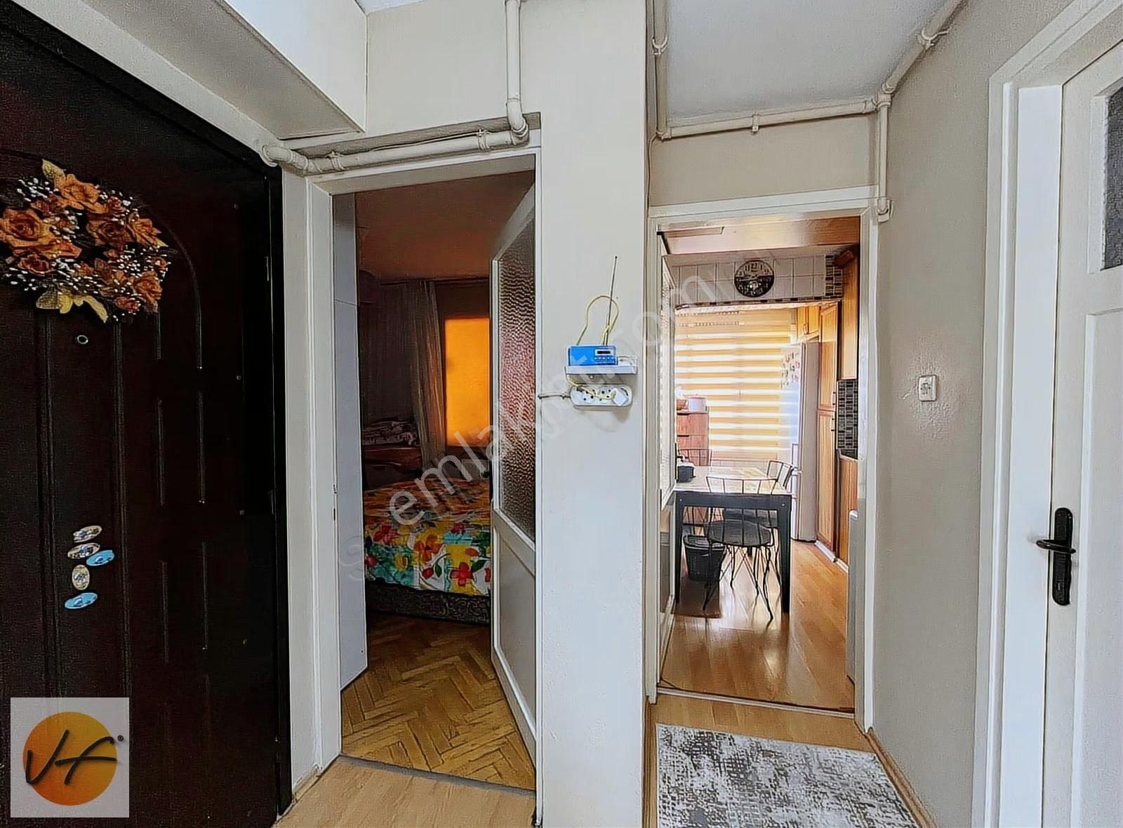 İzmir Bahçelievler Mahallesinde 2+1 Bakımlı Satılık Daire - Görsel 10