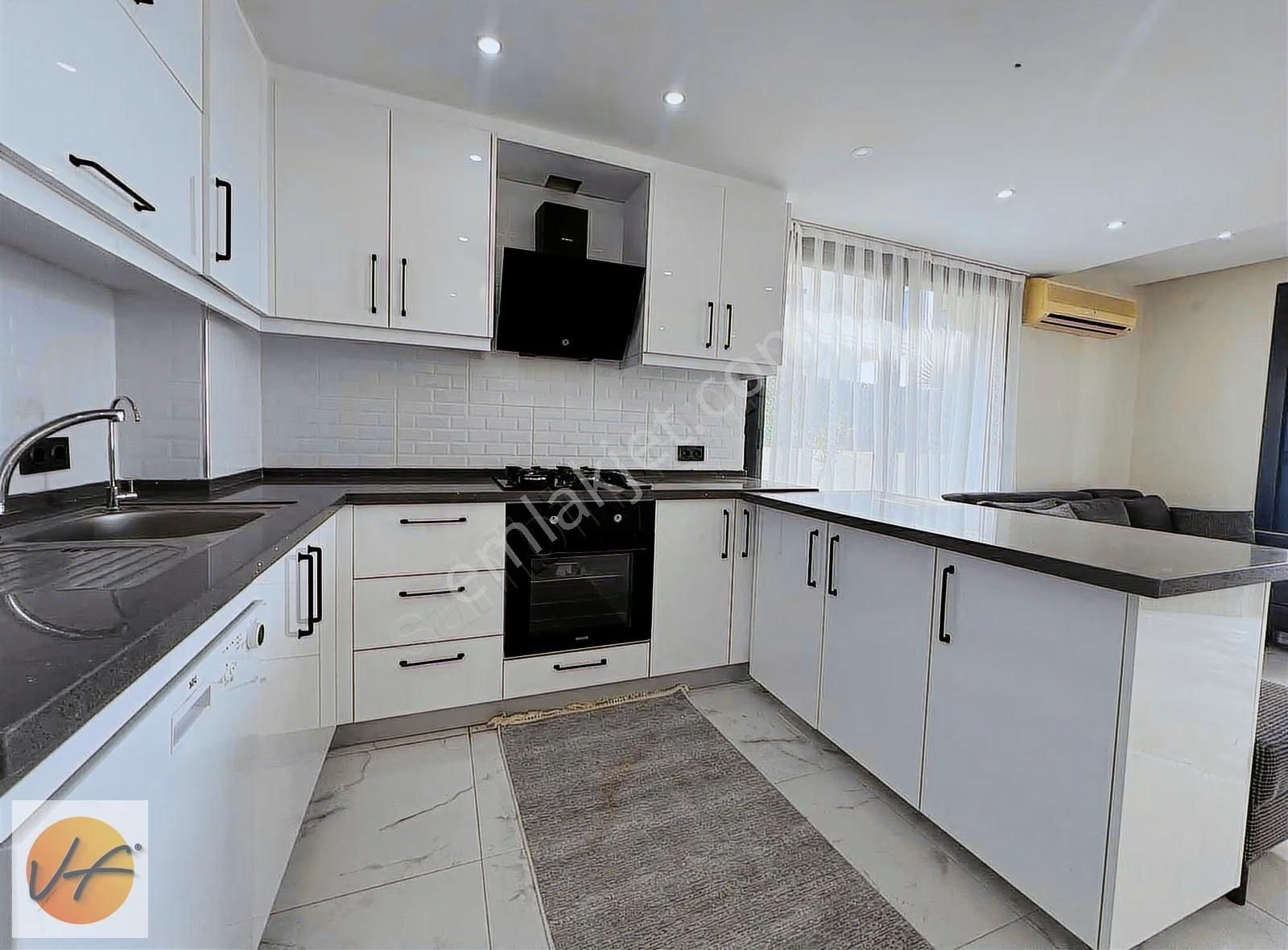 Çeşme Ovacık'ta İki Adet 3+1 Eşyalı Havuzlu Satılık İkiz Villa - Görsel 6