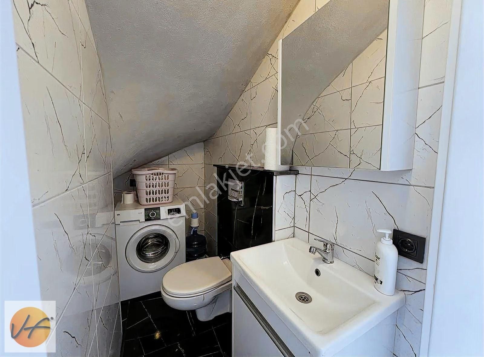 Çeşme Ovacık'ta İki Adet 3+1 Eşyalı Havuzlu Satılık İkiz Villa - Görsel 31