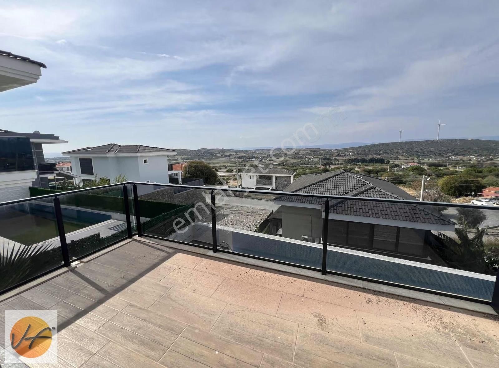 Çeşme Ovacık'ta İki Adet 3+1 Eşyalı Havuzlu Satılık İkiz Villa - Görsel 34