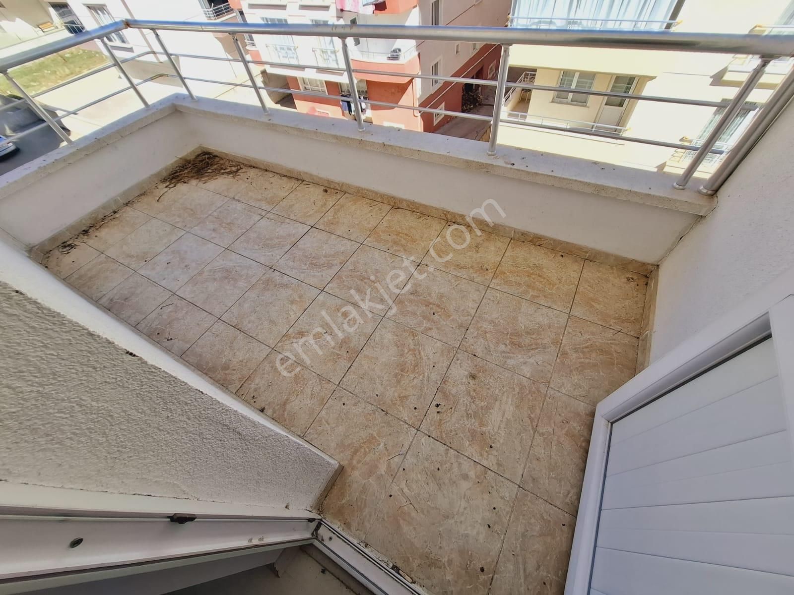 Sincan Yenikentte Satılık 3+1 Okul Çarşı Ulaşıma Yakın Merkezde - Görsel 9