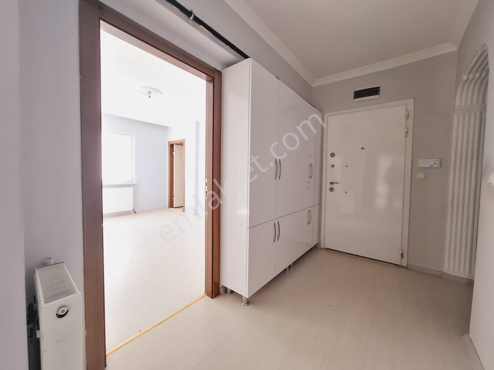 Sincan Yenikentte Satılık 3+1 Okul Çarşı Ulaşıma Yakın Merkezde - Görsel 14