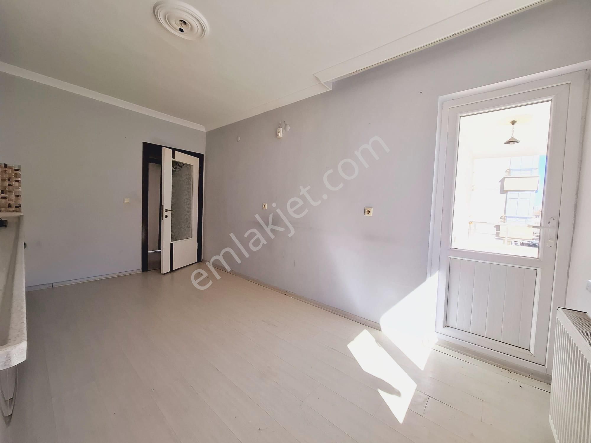 Sincan Yenikentte Satılık 3+1 Okul Çarşı Ulaşıma Yakın Merkezde - Görsel 20