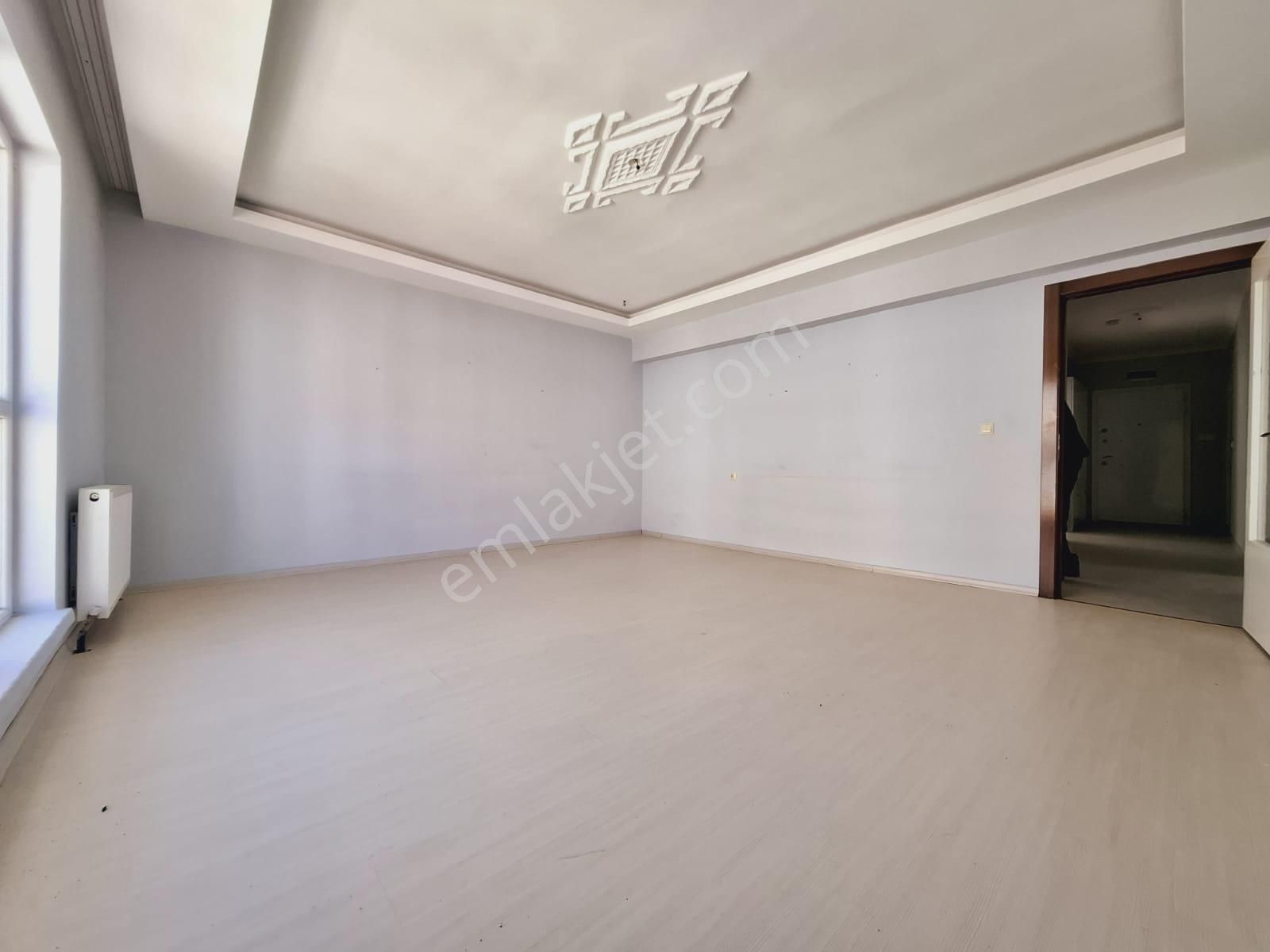 Sincan Yenikentte Satılık 3+1 Okul Çarşı Ulaşıma Yakın Merkezde - Görsel 18