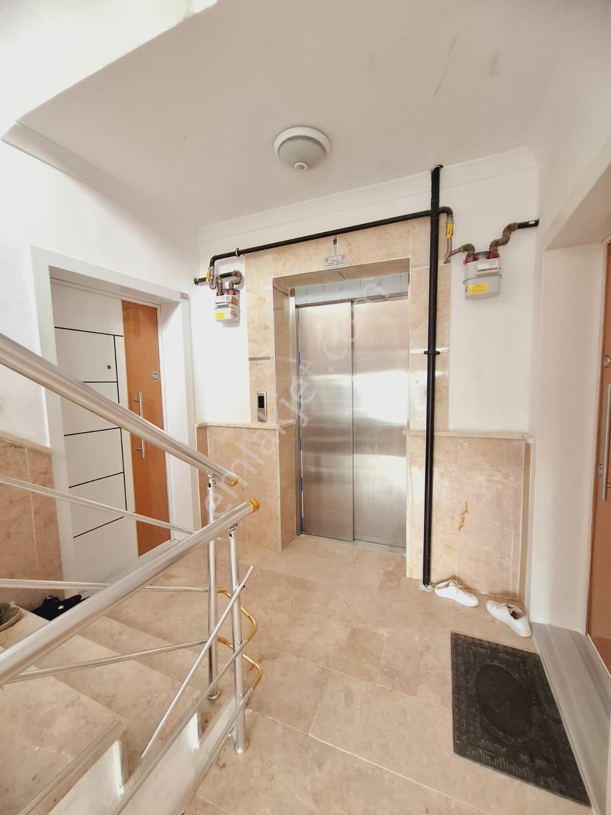 Sincan Yenikentte Satılık 3+1 Okul Çarşı Ulaşıma Yakın Merkezde - Görsel 26