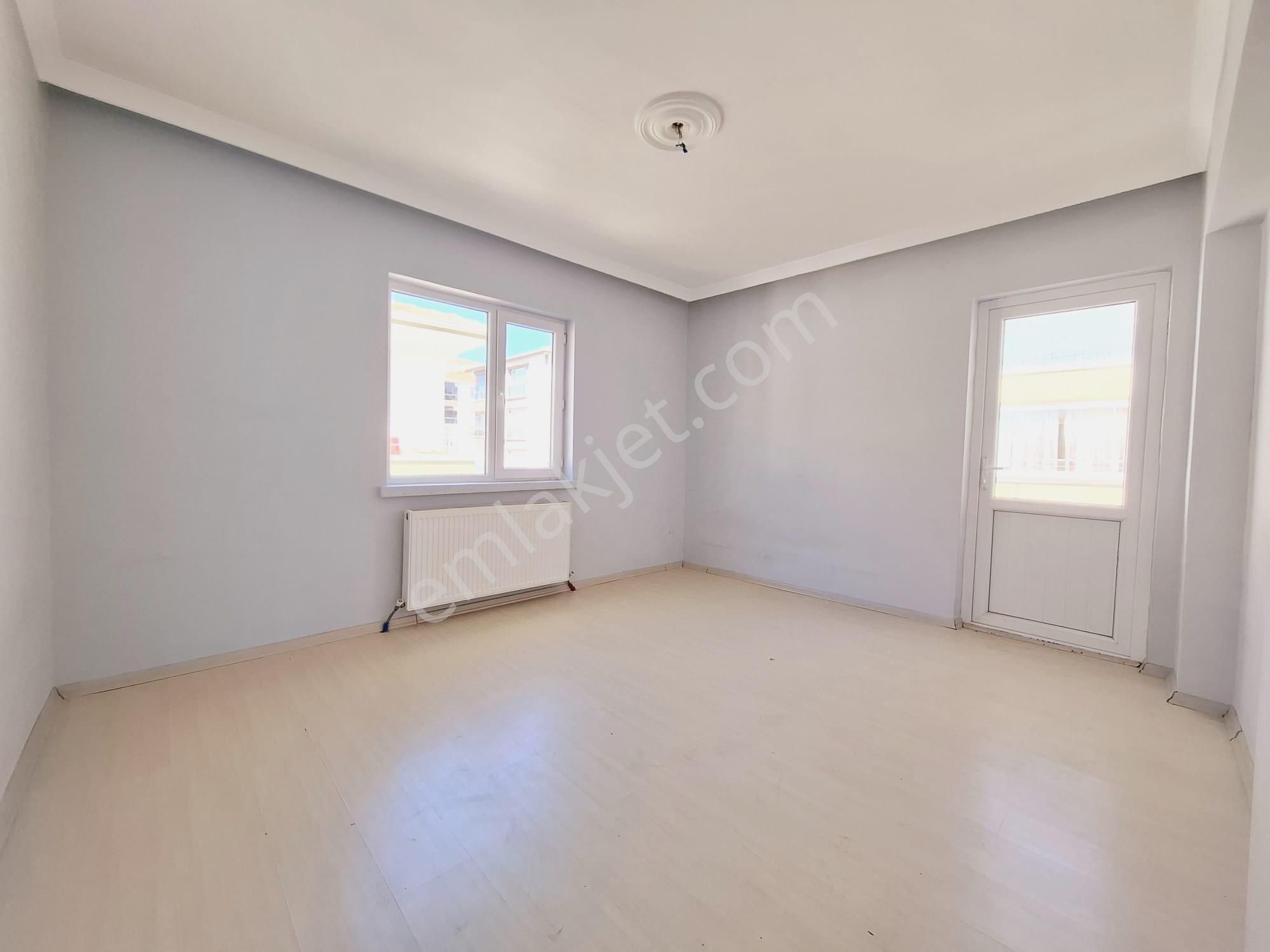 Sincan Yenikentte Satılık 3+1 Okul Çarşı Ulaşıma Yakın Merkezde - Görsel 21