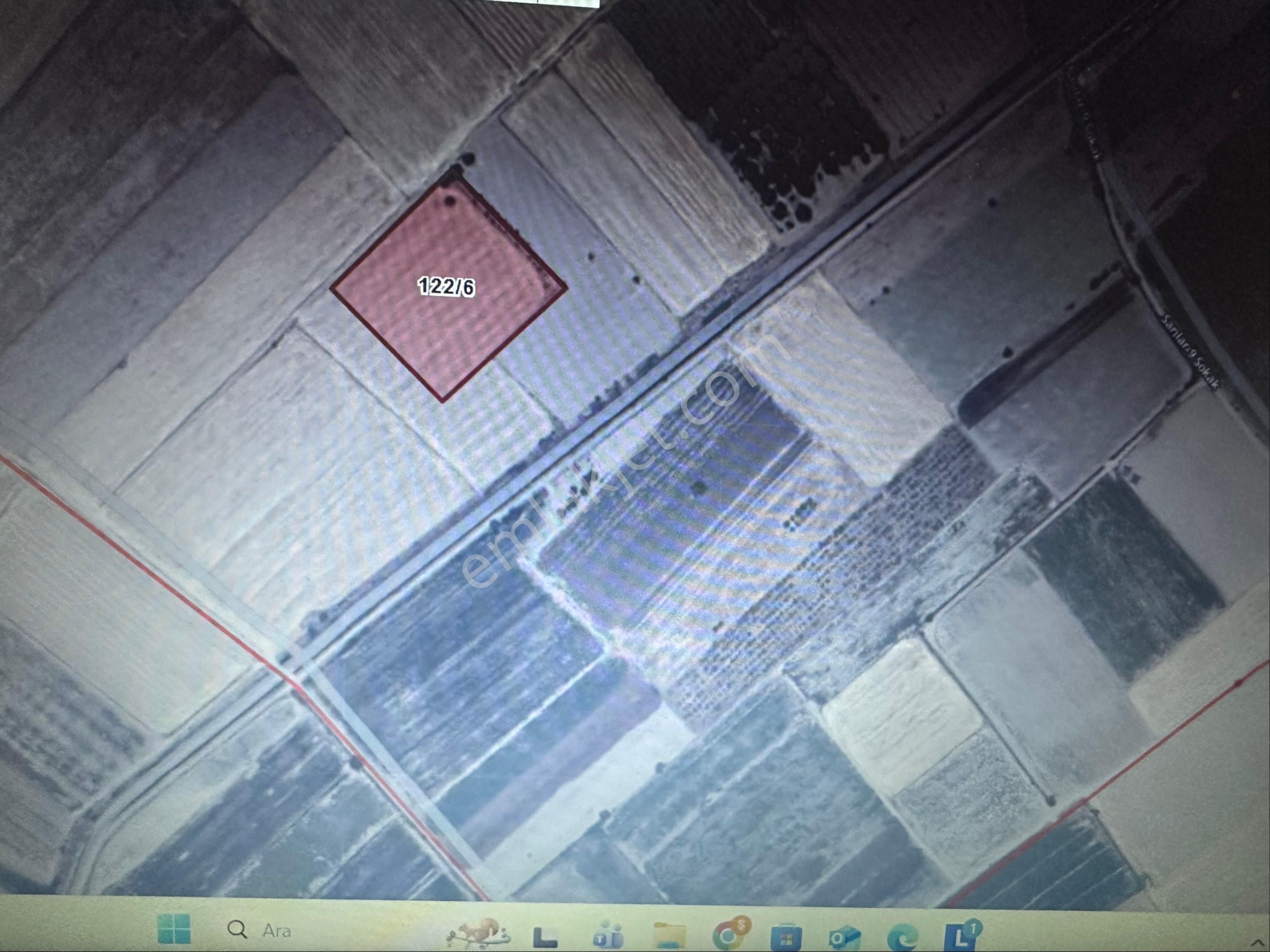 Şengül Gayrimenkul'den Çivril Sarılarda Satılık 10121m2 Tarla Yolu Var - Görsel 2