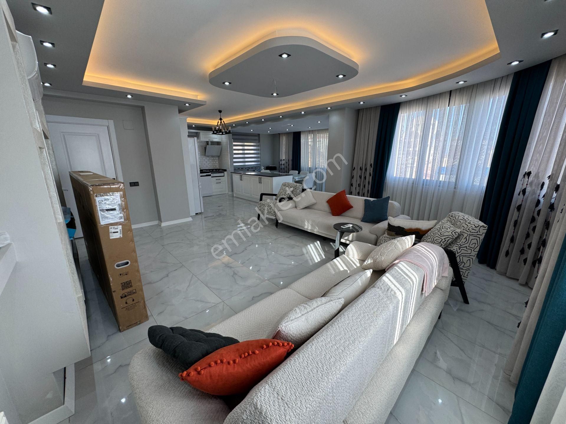 Mersin Mezitli Bozön Mah. Satılık 4+1 Müstakil Villa - Görsel 2