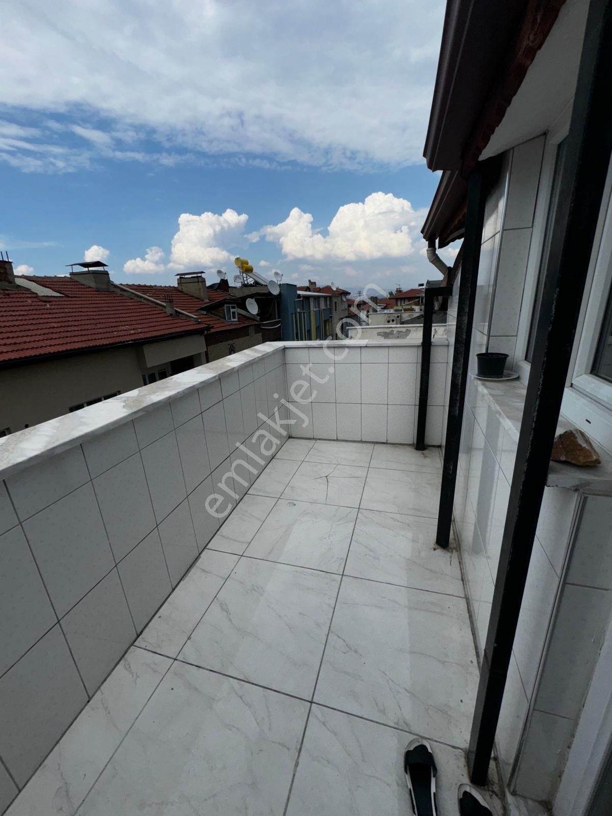 Özmecaz'dan Forum Çamlık Avm Yakını 2+1 Eşyalı Fırsat Apart - Görsel 10