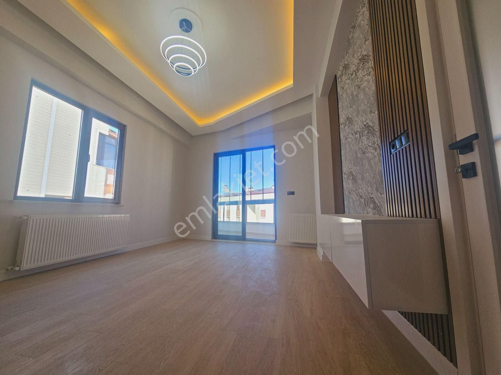 Cantan Emlaktan Akçay Altınkumda Pazara Yakın Denize 500m 2+1 Yeni Sıfır Daire - Görsel 22