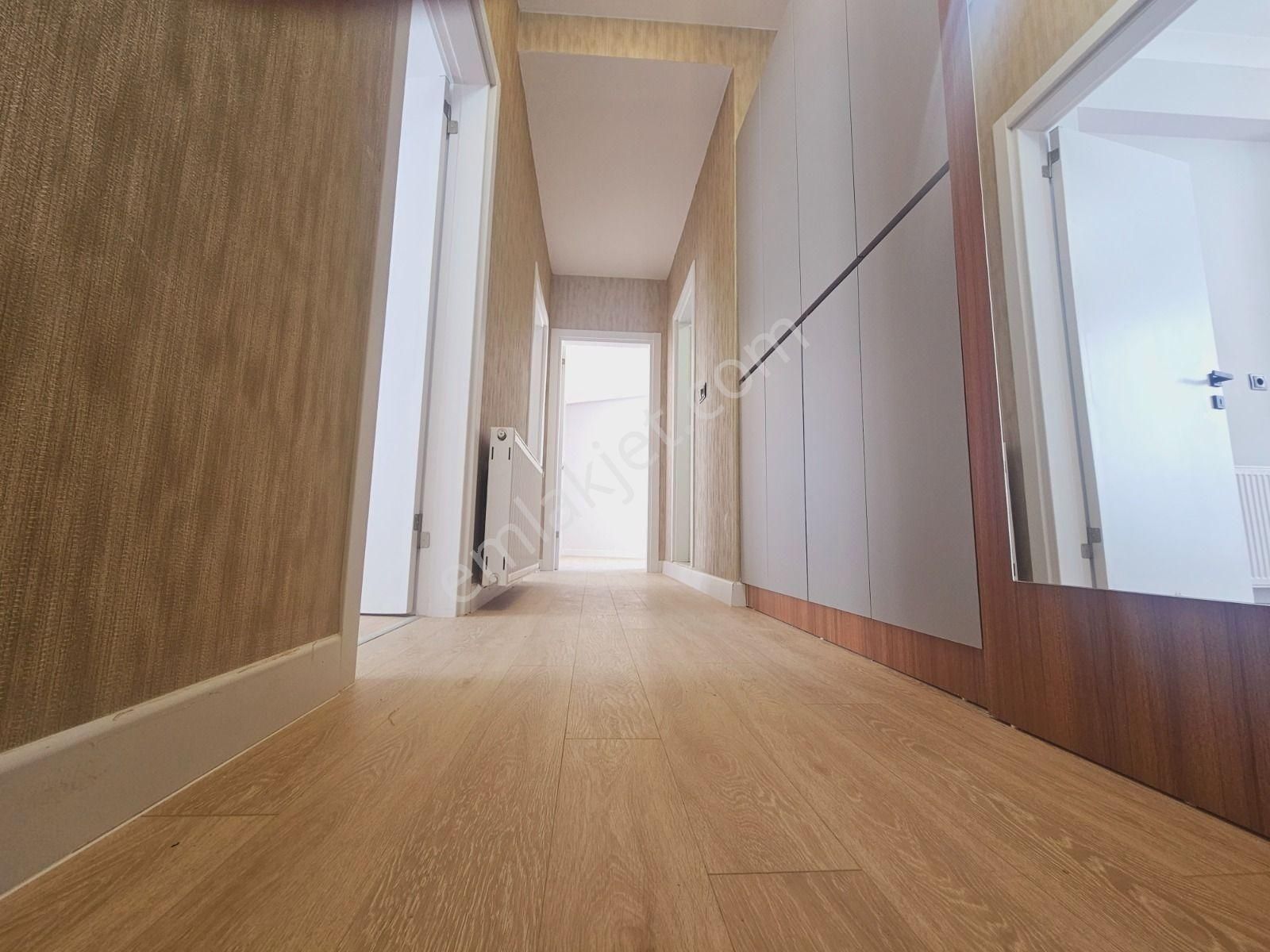 Cantan Emlaktan Akçay Altınkumda Pazara Yakın Denize 500m 2+1 Yeni Sıfır Daire - Görsel 16