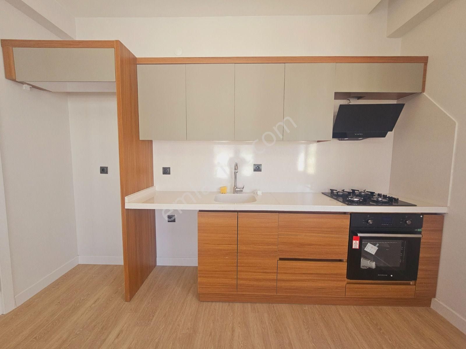 Cantan Emlaktan Akçay Altınkumda Pazara Yakın Denize 500m 2+1 Yeni Sıfır Daire