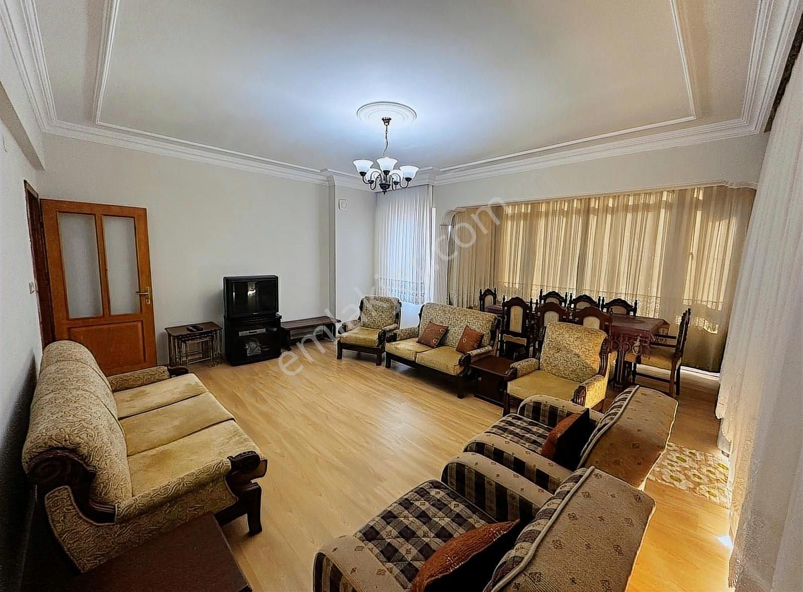 Kleopatra Plajı Yakını 2+1 Eşyalı Kiralık Daire