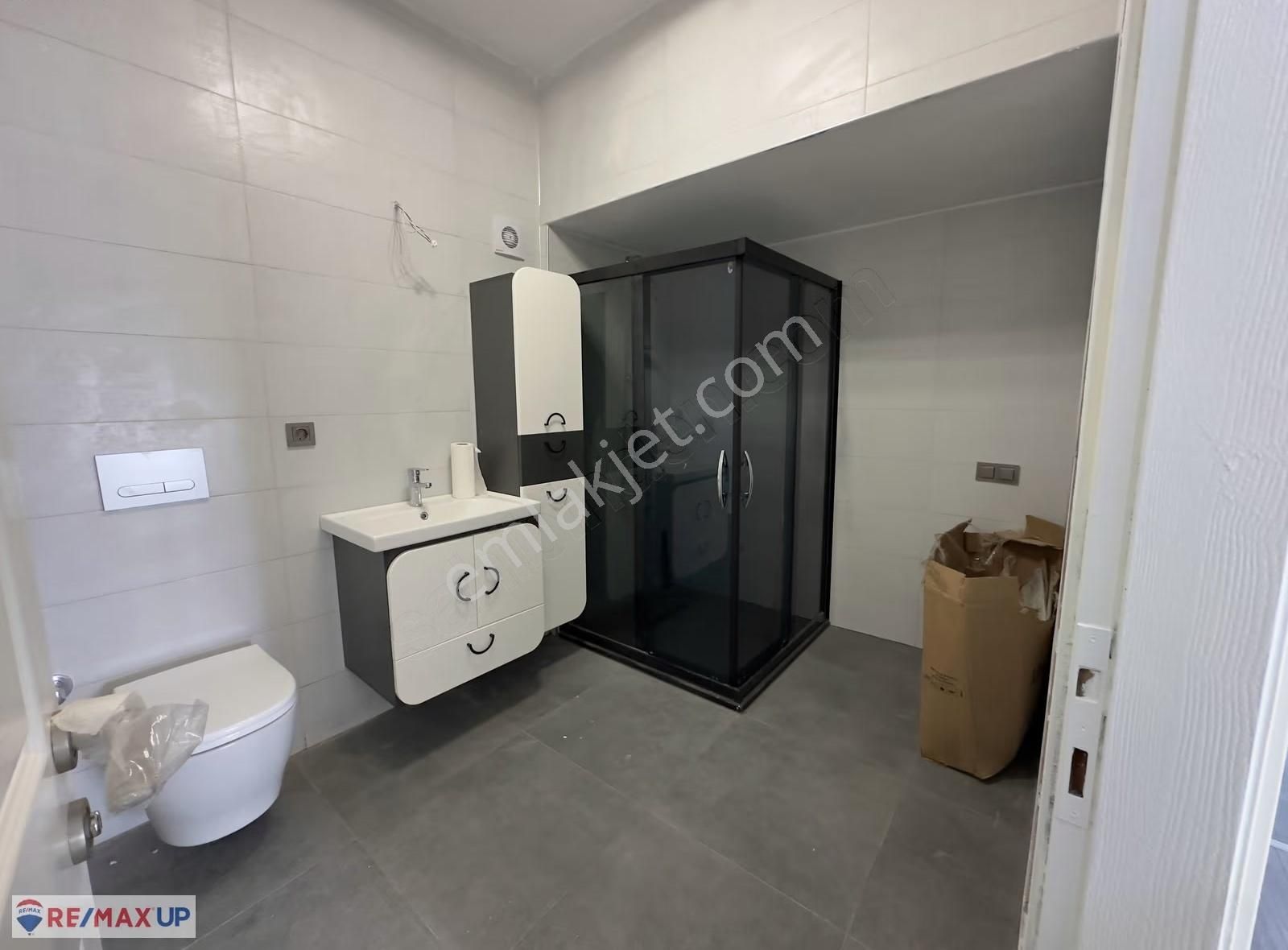 Urla Hekimköyde Havuzlu Site İçerisinde, Özel Bahçeli Villa - Görsel 22